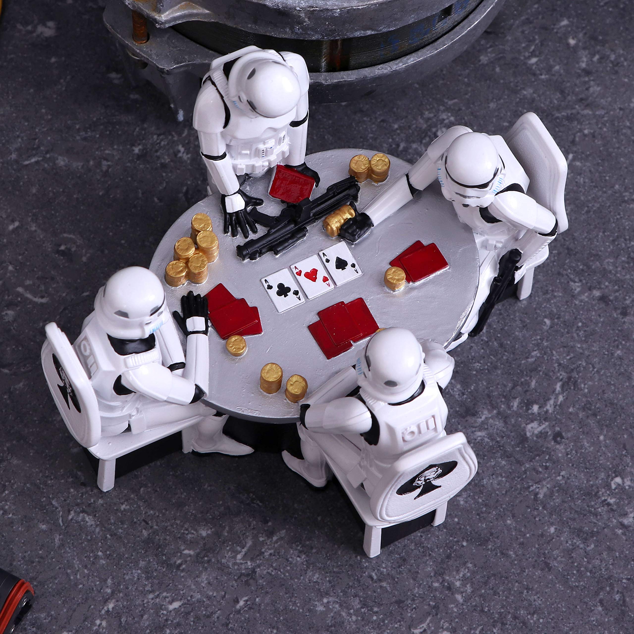 Original Stormtrooper Poker Face Gambling Figurine - Resin Collectible Statue (18.3cm/7.2in) - White Star Wars Decor for Home Office & Gaming Room Display