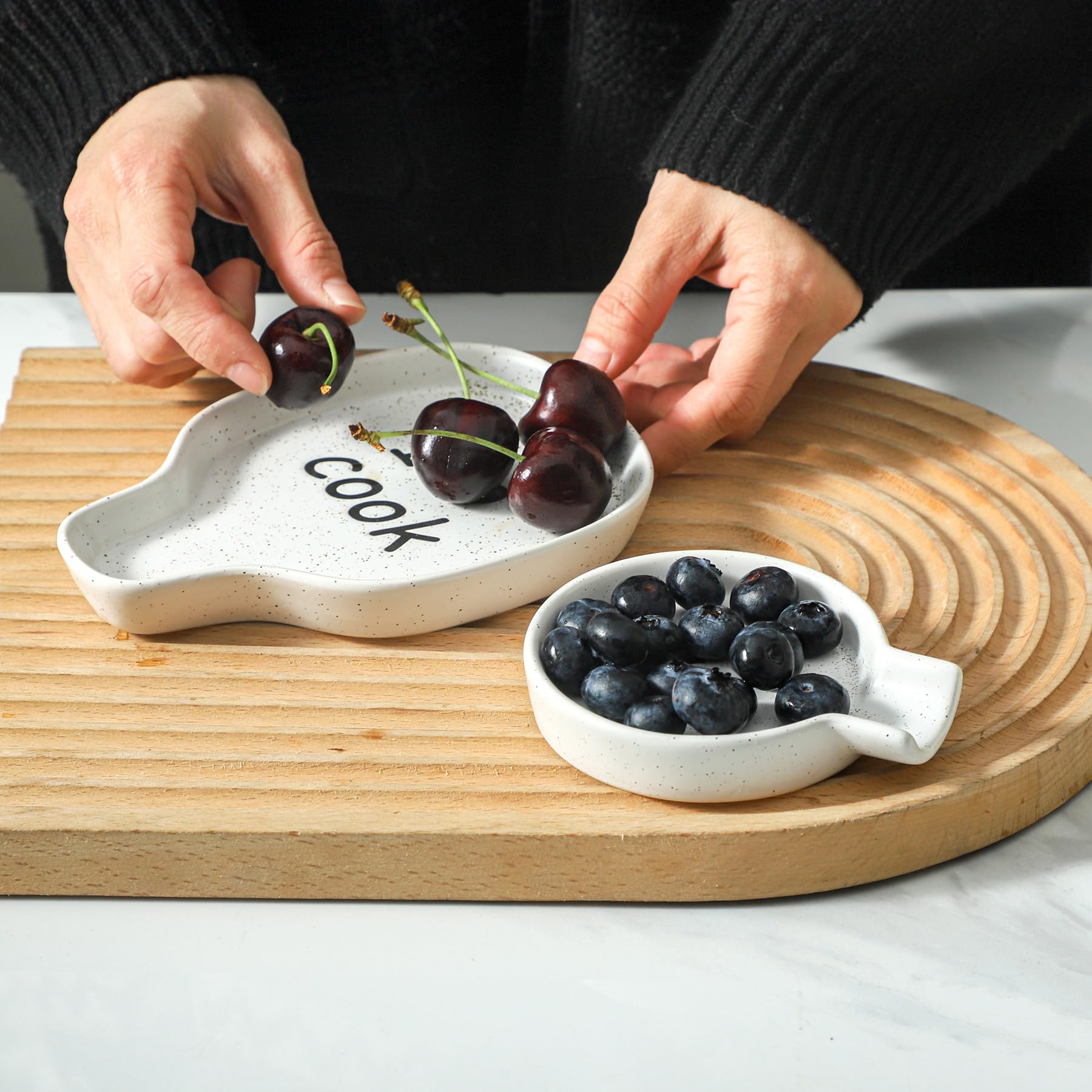 Ceramic Spoon Rest Holder for Teaspoons, Bar Spoons & Coffee Stirrers - Decorative Kitchen Accessory for Coffee & Tea Stations - Perfect for Home, Cafe & Restaurant Use