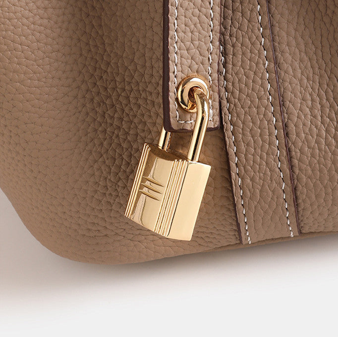 Stylish Genuine Leather Bucket Bag for Women - Trendy Crossbody Shoulder Handbag - Perfect for Work, Travel & Everyday Use