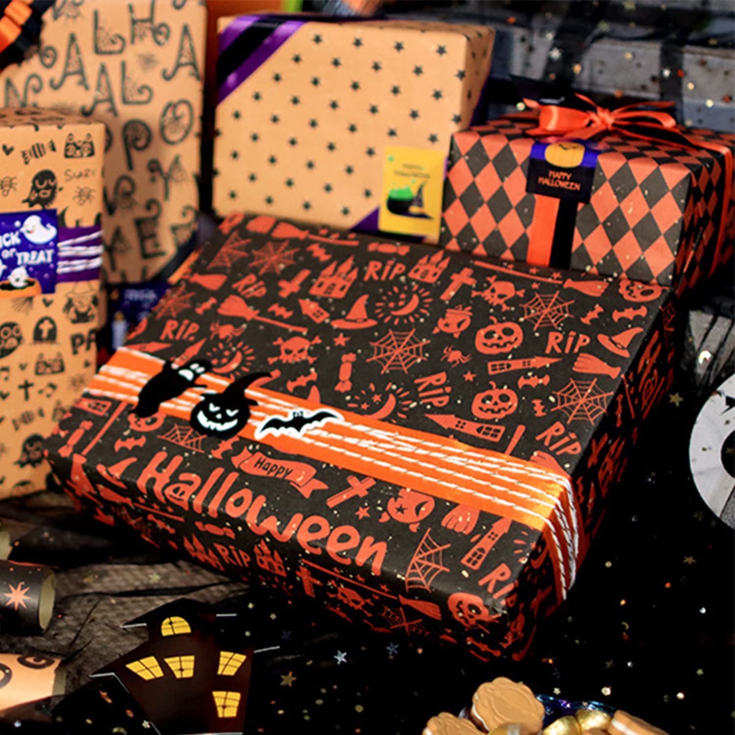 Halloween Wrapping Paper Set - 6 Sheets with Spooky Patterns for Gift Wrapping, Halloween Party Decorations, Birthday Presents & Holiday Crafts | Perfect for DIY Projects, Party Favors & Seasonal Gift Packaging