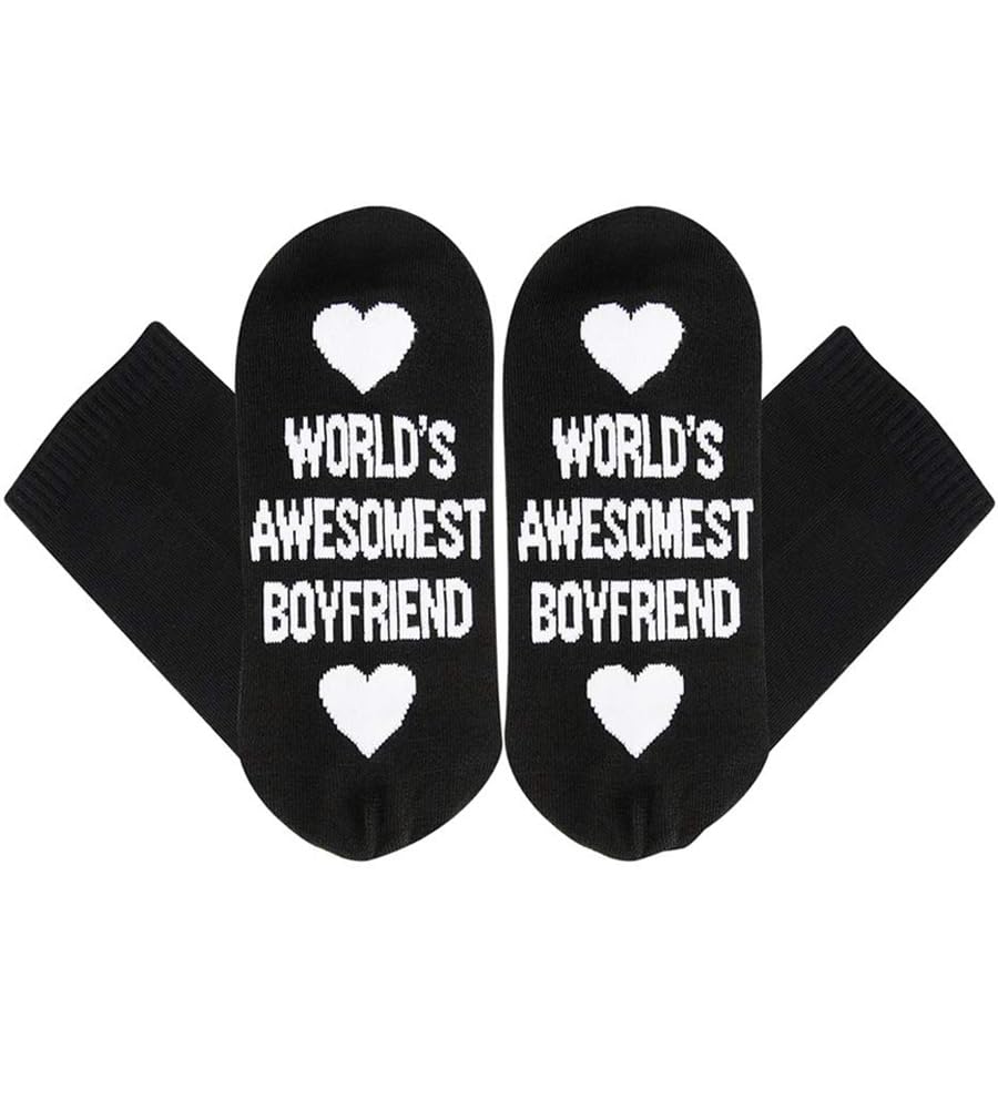 Awesome Boyfriend Socks - Funny & Cute Gift for Him - Anniversary, Valentine's Day & Christmas Presents - Perfect for Couples & Romantic Occasions