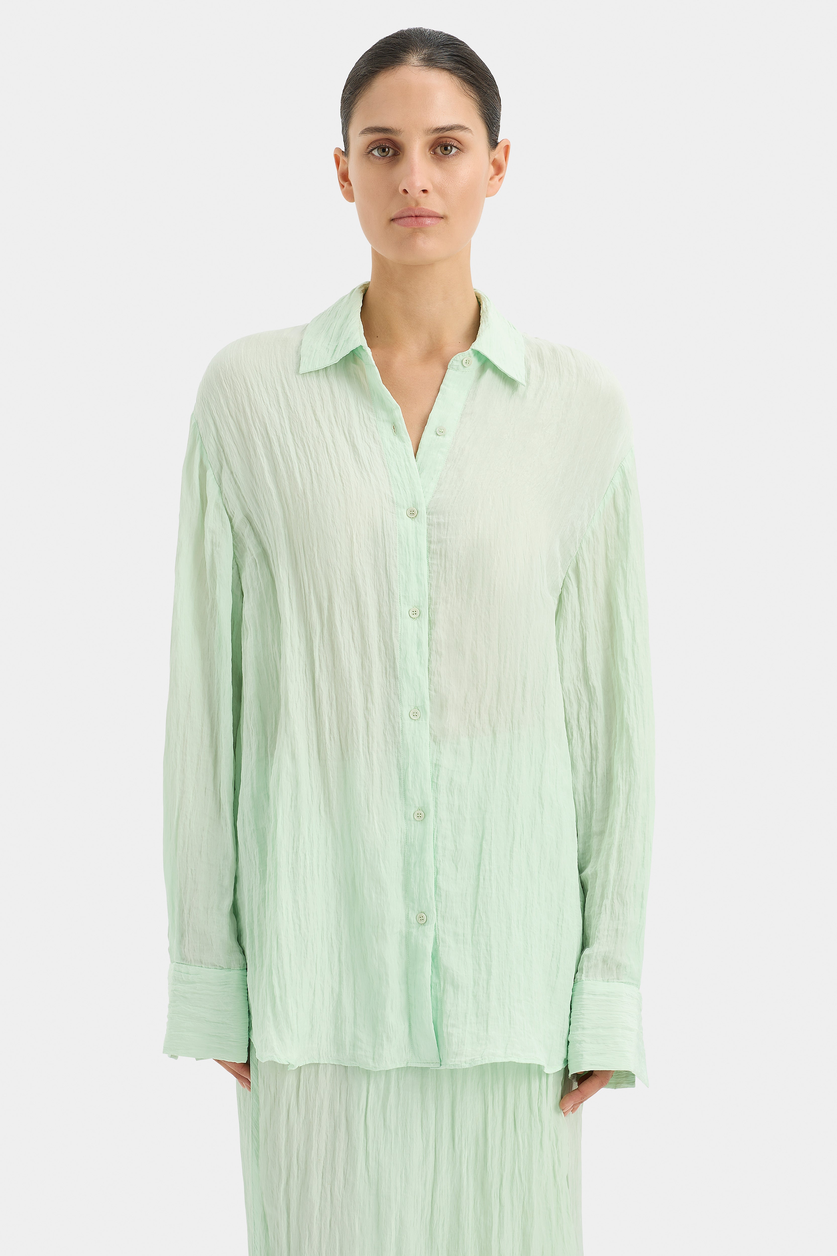Lightweight Comfortable Ligera Shirt in Mint Green - Perfect for Casual Wear, Outdoor Activities & Travel
