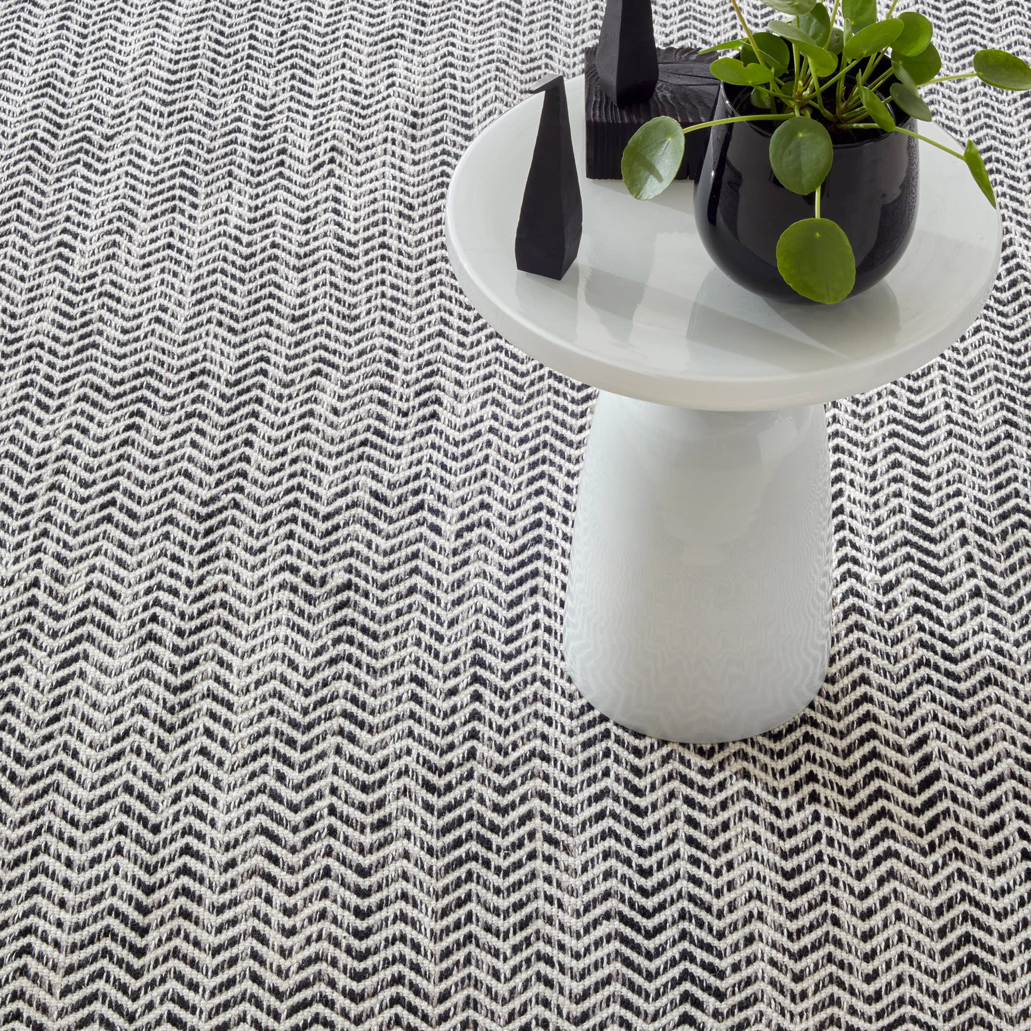 Handwoven Coastal Black Indoor/Outdoor Area Rug - Perfect for Beach House, Patio, Living Room & Bedroom Decor
