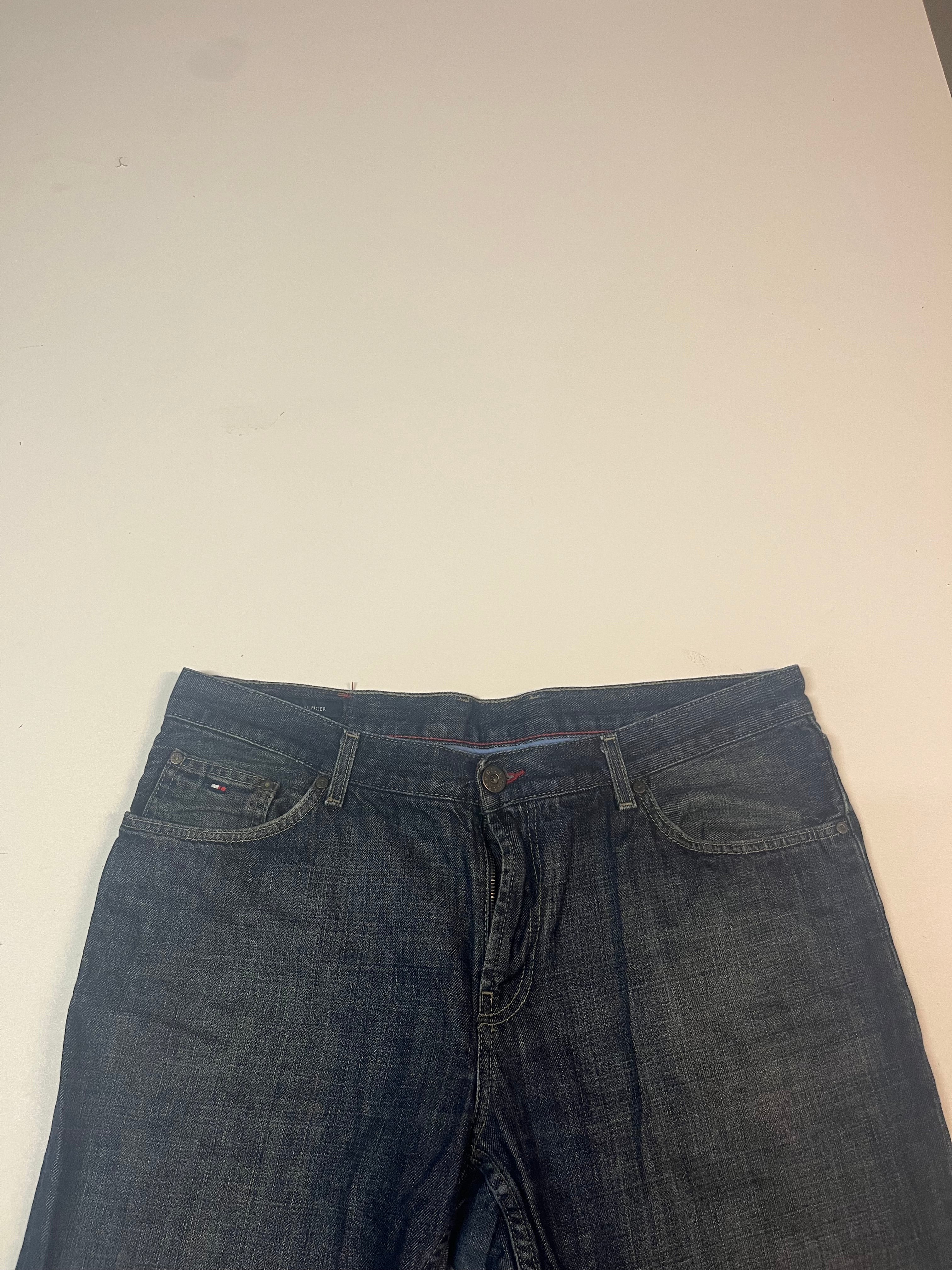 Vintage Tommy Hilfiger Men's Relaxed Fit Jeans 38x34 - Classic Blue Denim Pants for Casual Wear & Everyday Style