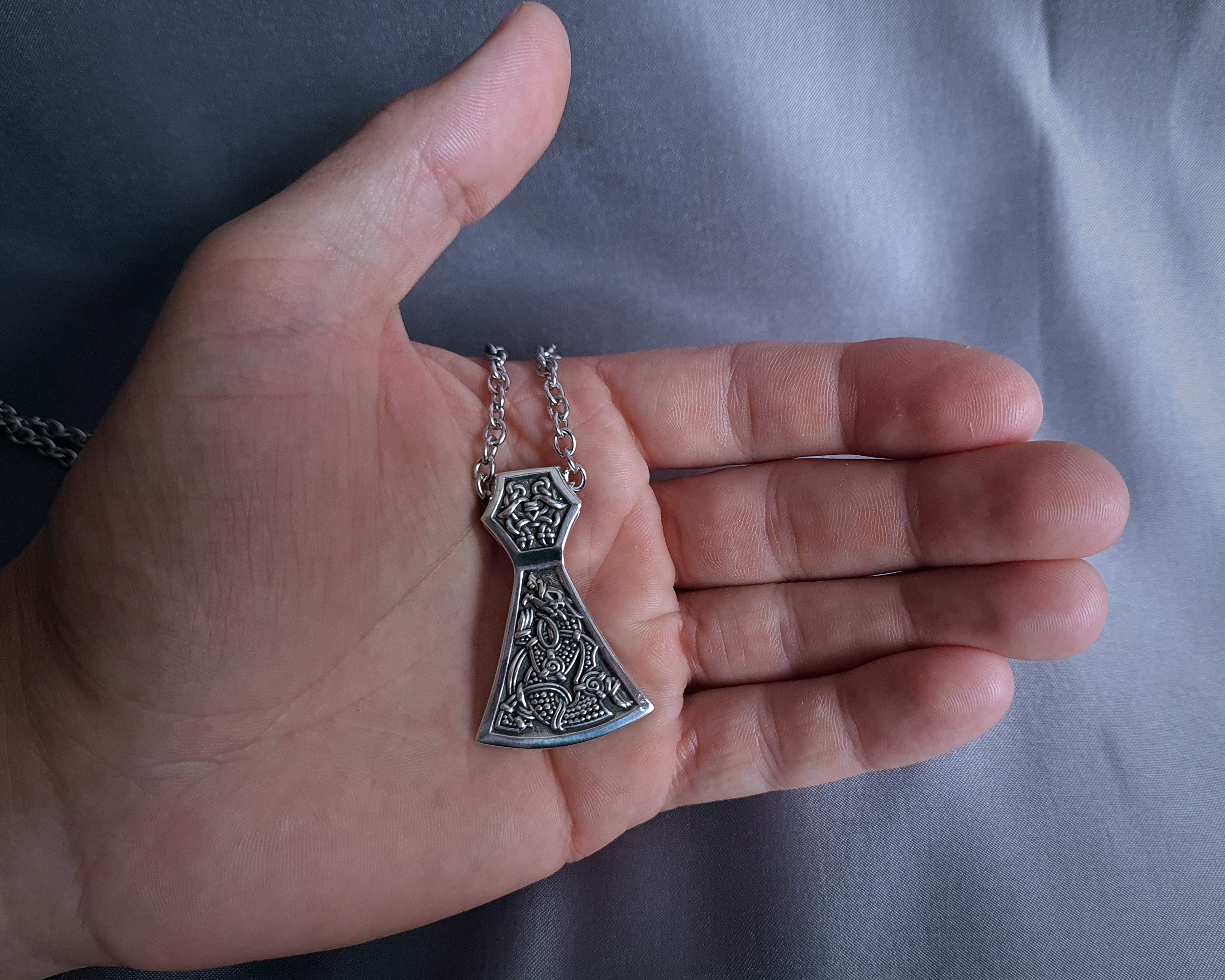 Viking Axe Pendant Necklace - Norse Jewelry with Chain for Men & Women - Brass Viking Amulet with Fenrir Wolf Design - Perfect for Viking Lovers, Cosplay, and Historical Reenactment