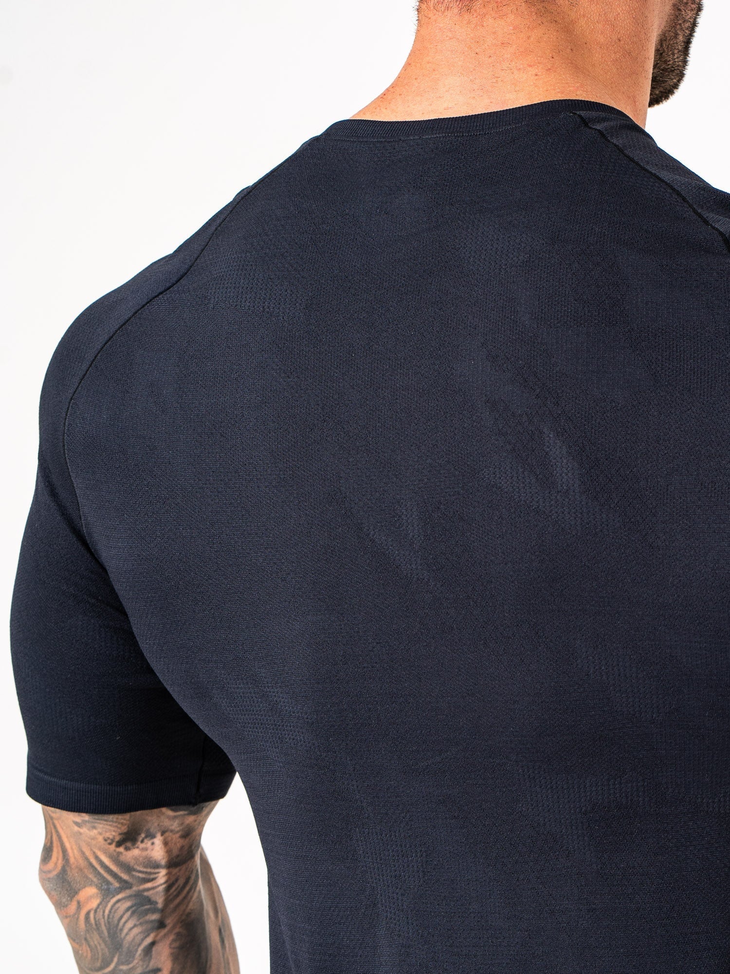 Aero Core Seamless T-Shirt for Men - Soft Breathable Comfort Fit Black Tee - Perfect for Gym, Running & Casual Wear