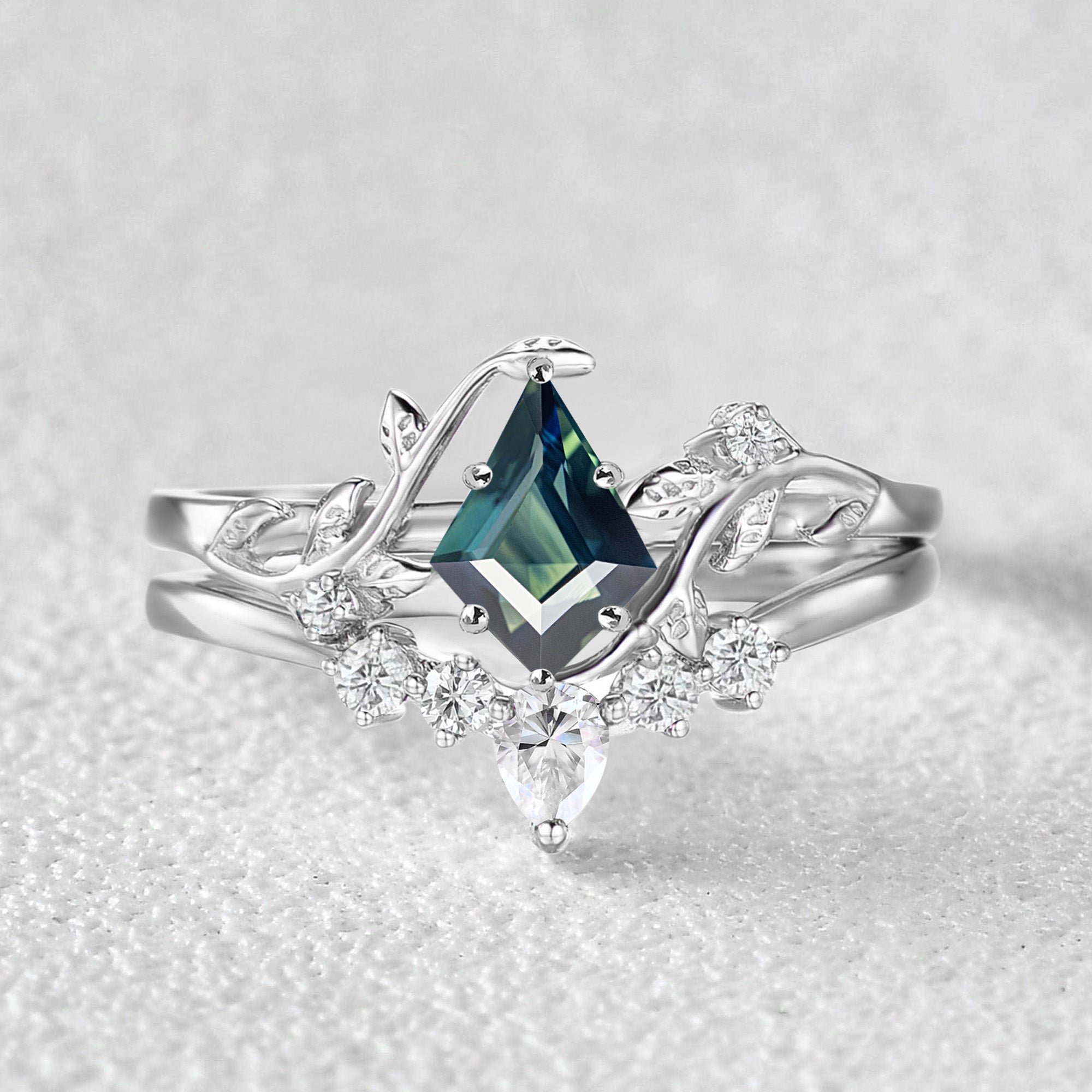 Custom Personalized Ring for Men & Women - Engraved Name Ring for Couples, Gifts & Special Occasions - Perfect for Anniversaries, Weddings & Proposals