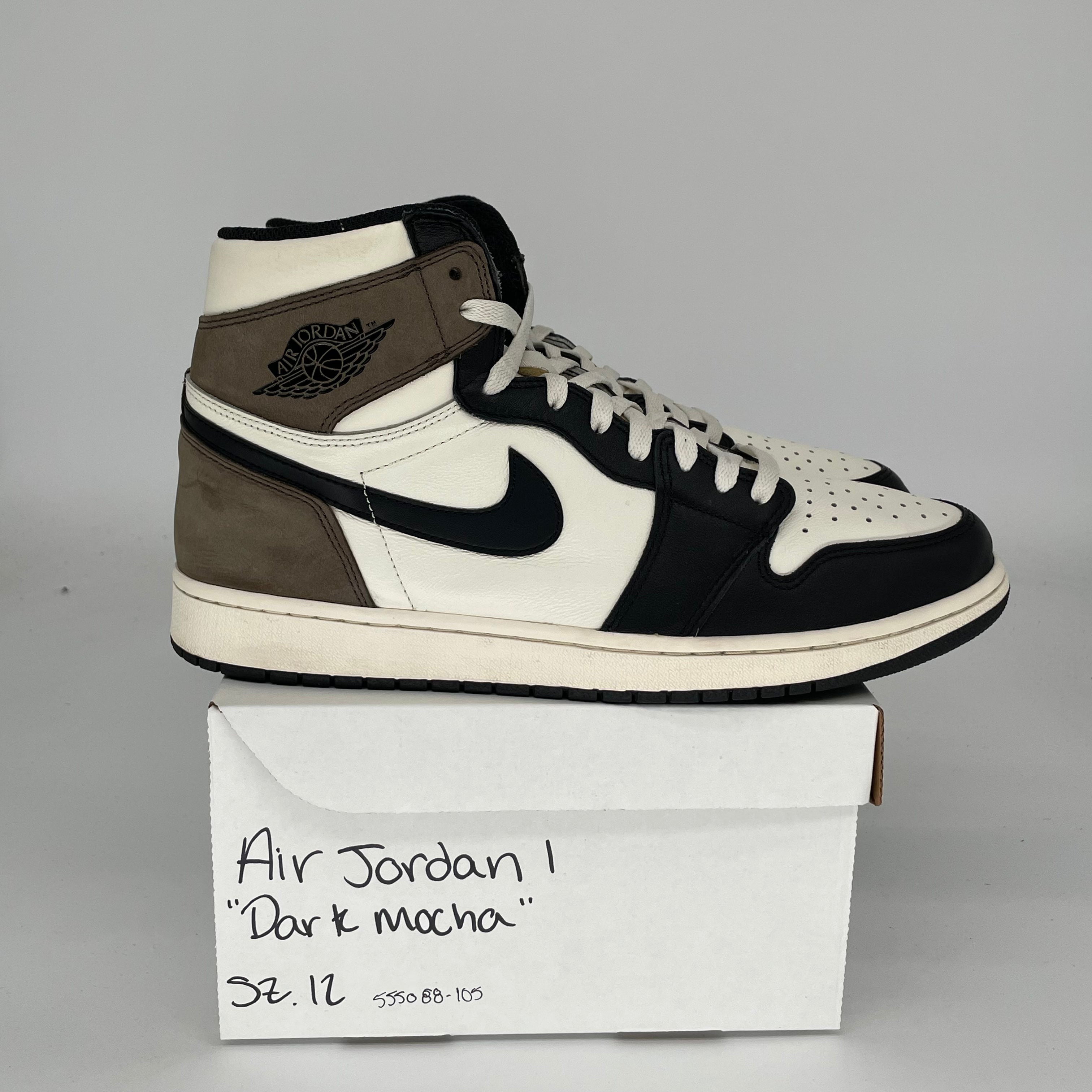 AIR JORDAN 1 Retro High OG 