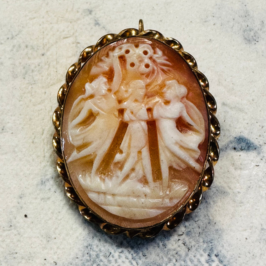 Vintage Gold-Tone Carved Shell 3 Muses Cameo Pendant Brooch - Elegant Jewelry for Women, Perfect for Weddings, Parties & Vintage Fashion