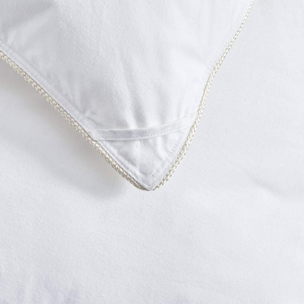 Luxury Queen Size White Goose Down Comforter - Hypoallergenic & Breathable Feather Duvet Insert for All Seasons - Perfect for Master Bedroom, Guest Room & Hotel Use