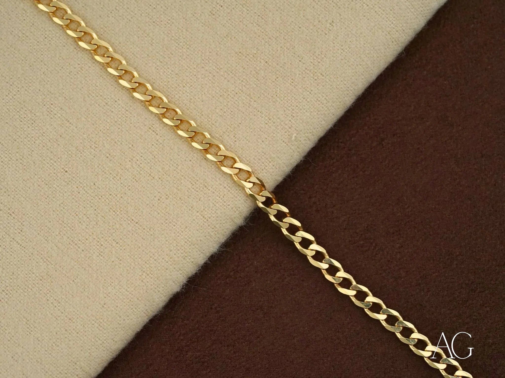 18K Solid Gold Cuban Link Bracelet for Men & Women - Luxurious, Bold & Durable Jewelry Gift for Parties, Weddings & Everyday Wear
