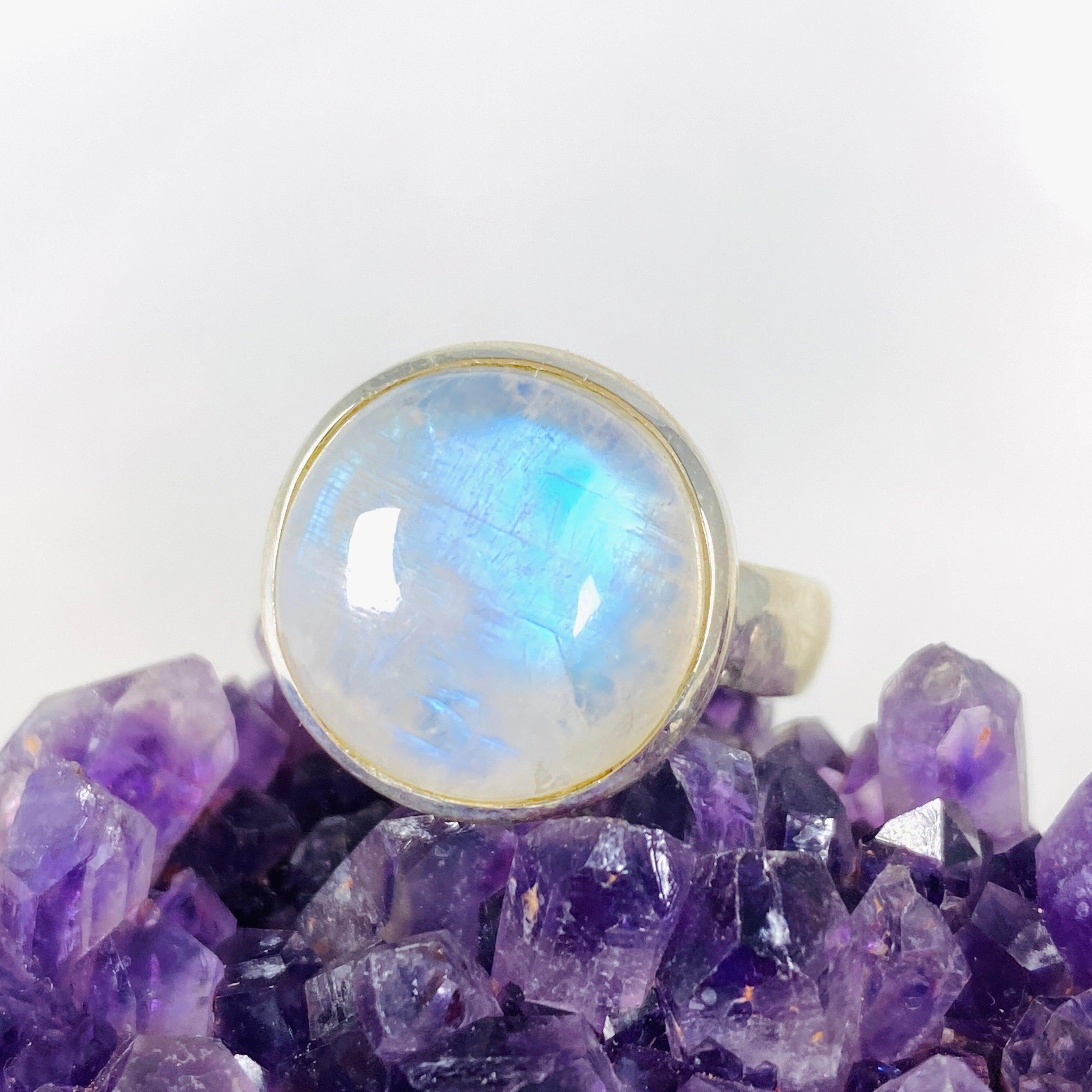 Moonstone Oval Ring - Size 11 - Sterling Silver Women's Jewelry - KRGJ3014 | Elegant Gift for Birthdays, Anniversaries & Special Occasions