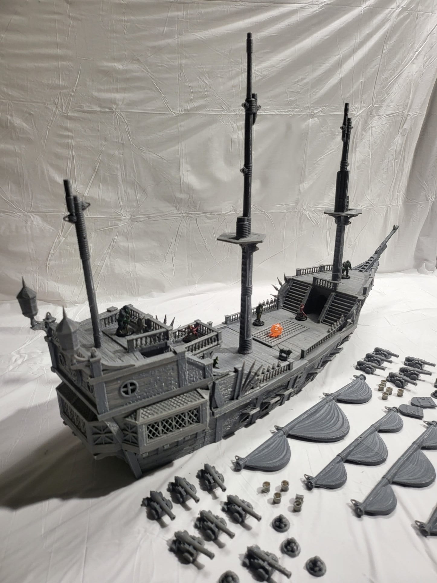 28mm Scale Warship Miniature - Battleship & Frigate Models for Dungeons and Dragons, Wargaming, and Tabletop RPG Scenes | Perfect for Naval Combat, Fantasy Adventures, and Collector Displays
