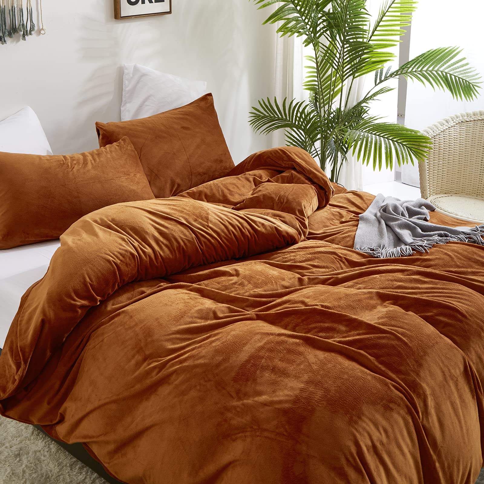 CLOTHKNOW Burnt Orange Flannel Duvet Cover Set - Twin Size Rust & Caramel Comforter Cover - 3Pcs Soft & Cozy Bedding Set for Kids, Boys & Girls - Perfect for Winter Nights & Cozy Bedroom Decor