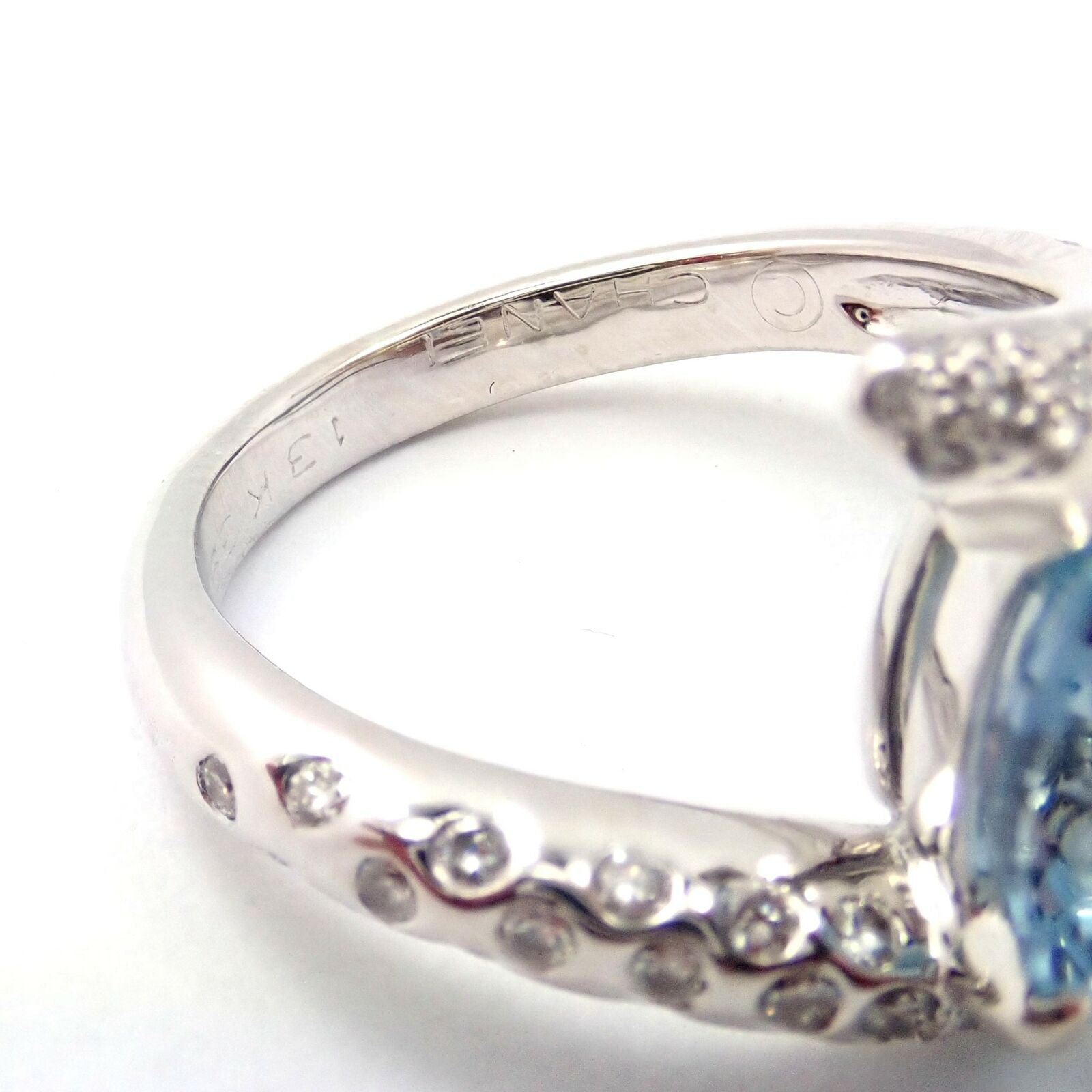 Authentic Chanel Comete Star 18k White Gold Diamond 2.25ct Aquamarine Ring - Luxury Jewelry for Weddings, Anniversaries & Special Occasions