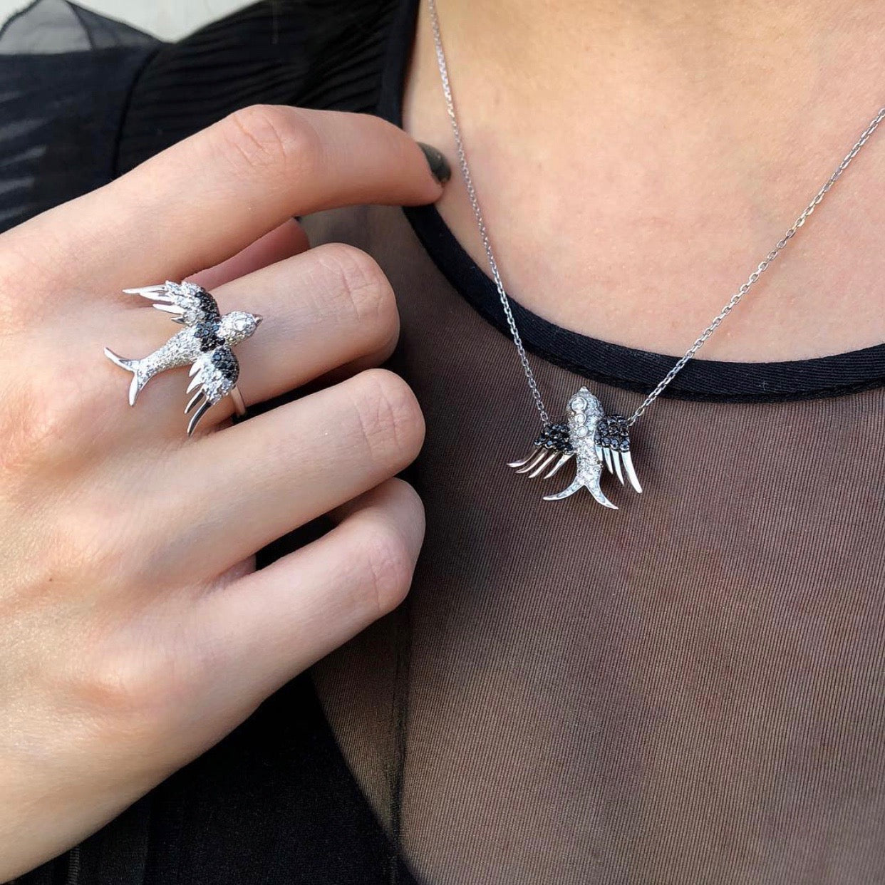 Van Necklace - Stylish & Trendy Jewelry for Women | Perfect for Everyday Wear, Parties & Gifts
