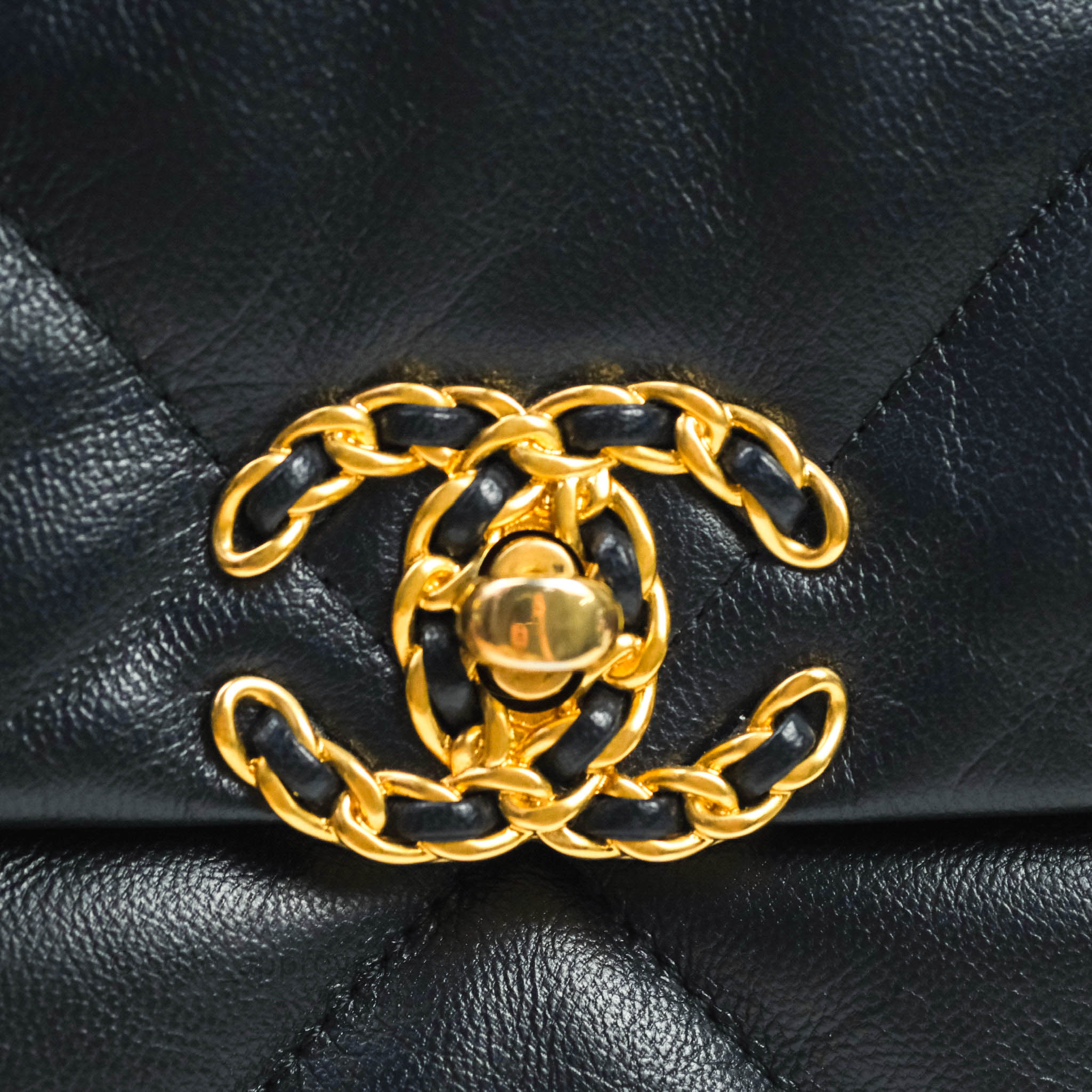 Chanel 19 Small Handbag in Dark Navy with Mixed Hardware - Luxury Crossbody Bag for Women, Perfect for Date Night & Evening Events