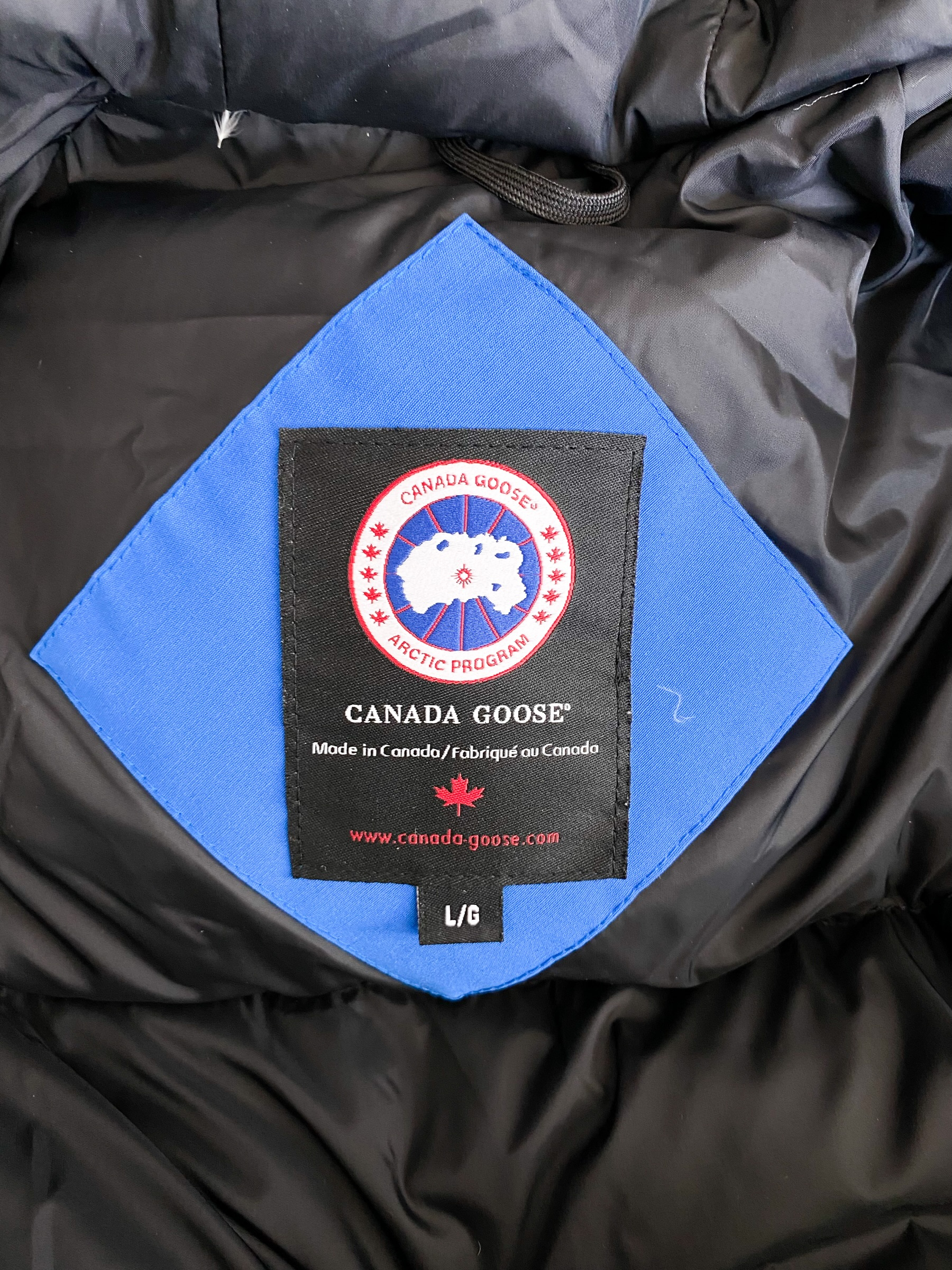 Canada Goose Royal PBI Blue Chilliwack Men's Bomber Jacket - Winter Parka for Cold Weather, Waterproof & Windproof - Perfect for Outdoor Activities, Skiing, and Urban Fashion