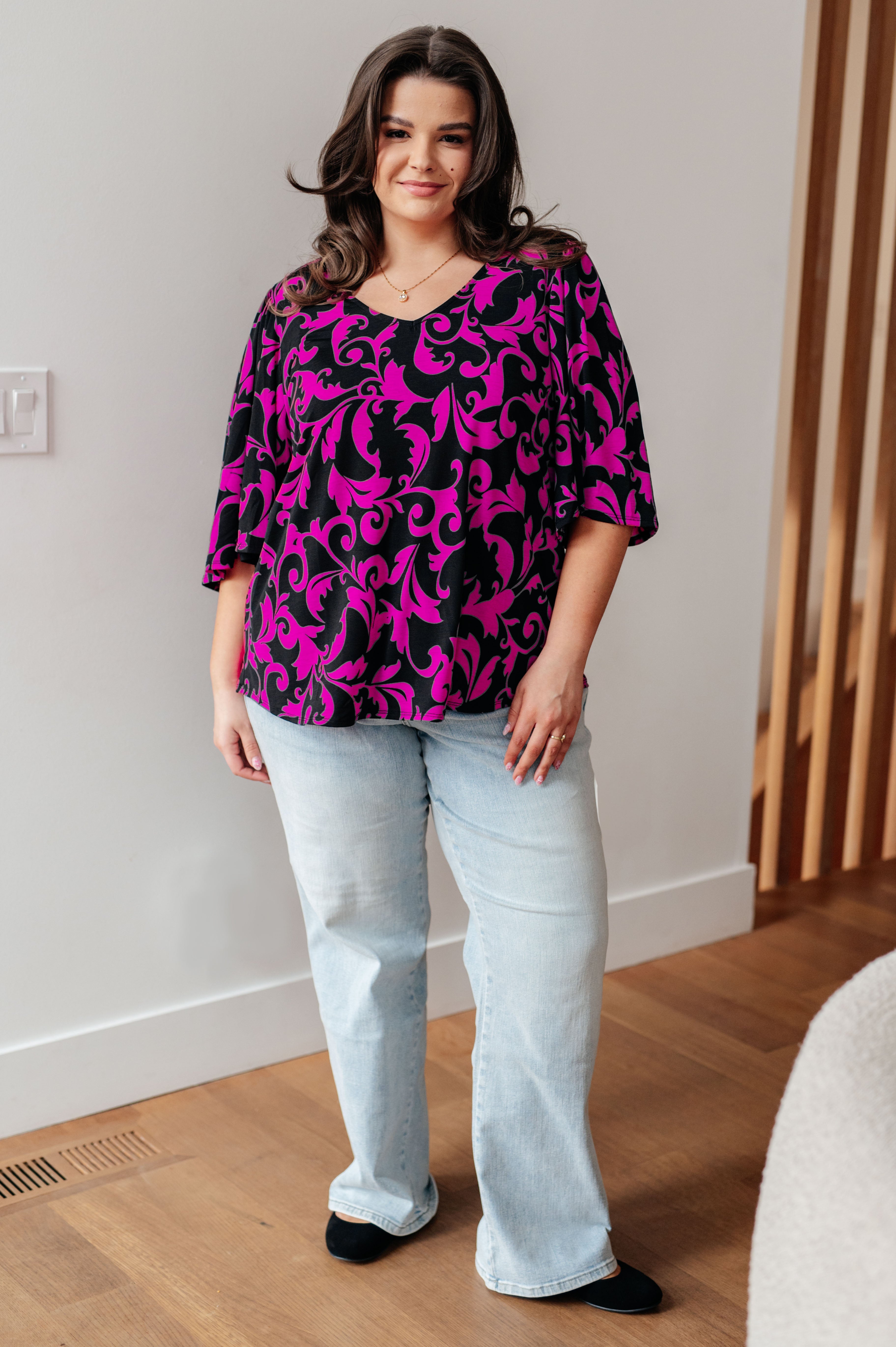 Stylish Magenta V-Neck Casual Top for Women - Perfect for Everyday Wear, Office & Date Nights
