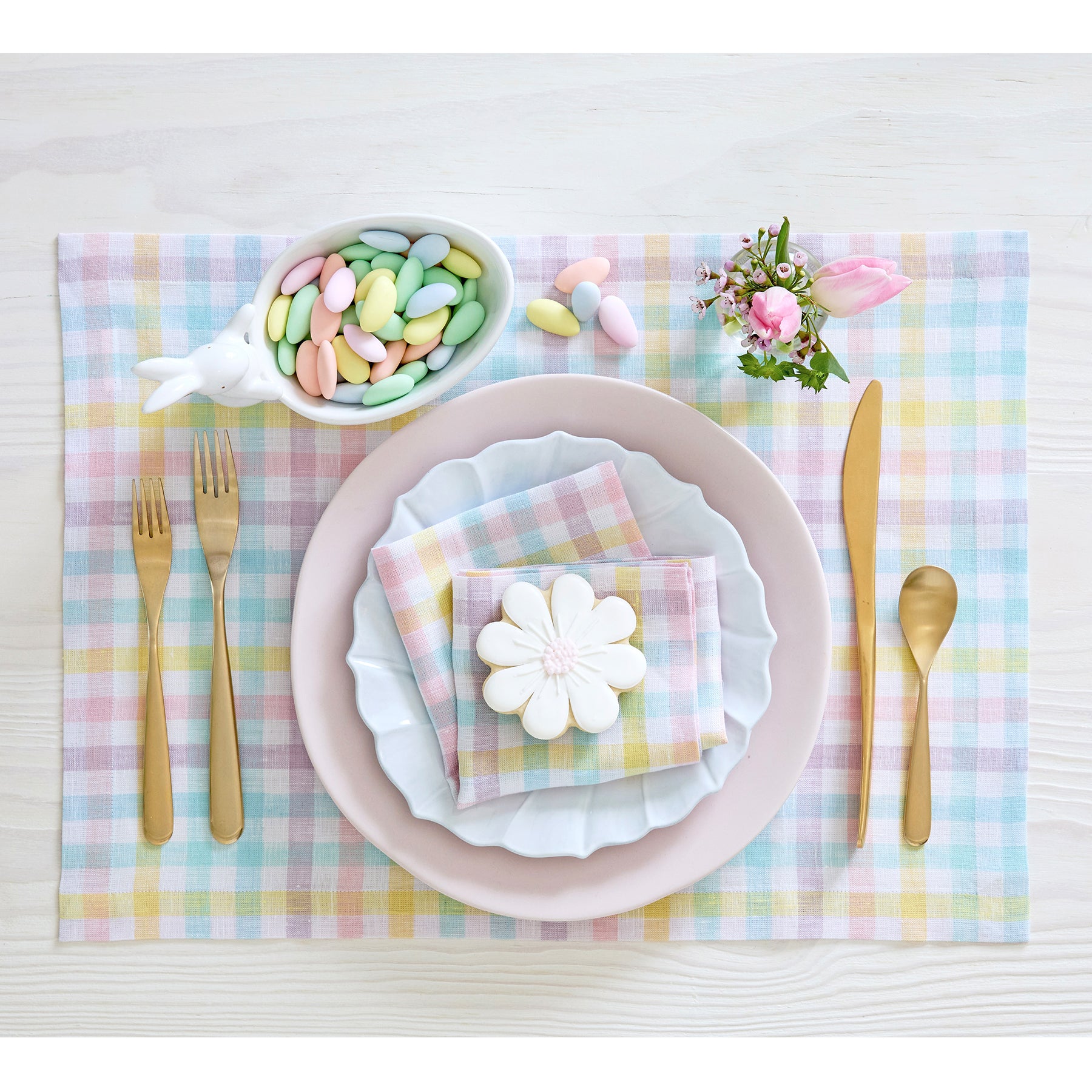 Stylish Gingham Placemats Set of 4 - Premium Cotton Table Mats for Dining & Kitchen Decor - Perfect for Parties, Picnics & Everyday Use