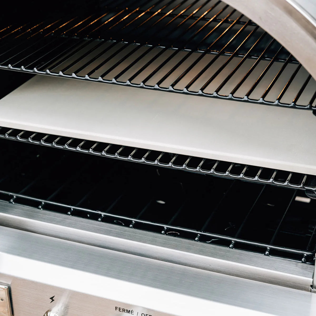 Summerset Grills Freestanding Outdoor Oven - Premium Stainless Steel Pizza & Bread Oven for Backyard, Patio, and Camping Use