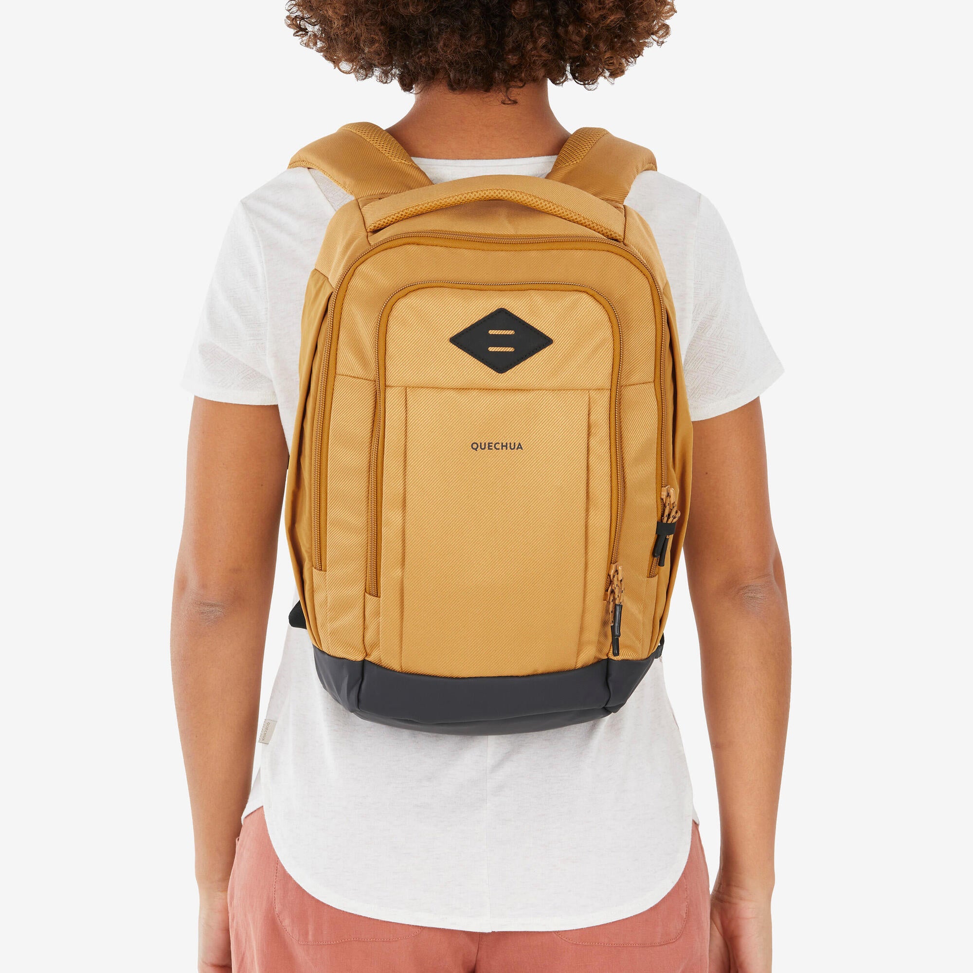 Quechua NH Escape 500 16L Lightweight Hiking Backpack for Men & Women - Water-Resistant Daypack for Outdoor Adventures, Camping & Travel
