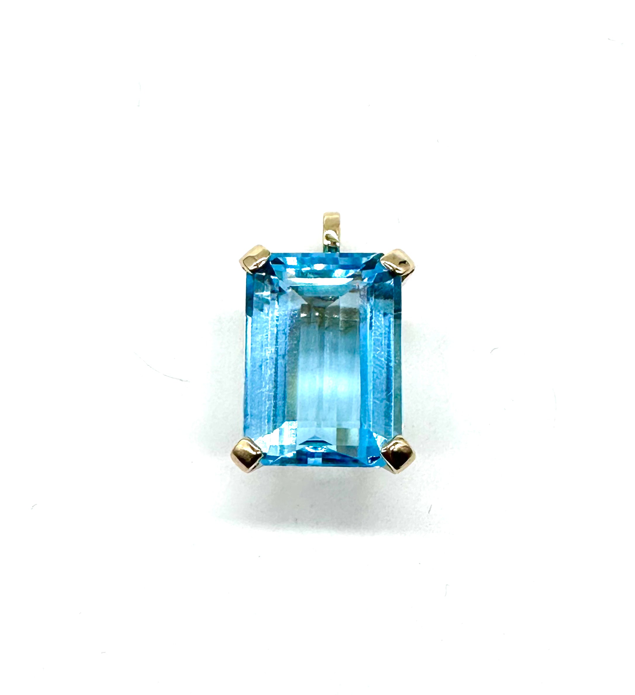 Stunning Emerald Cut Blue Topaz Pendant Necklace - 925 Sterling Silver Jewelry for Women - Perfect Gift for Birthday, Anniversary & Valentine's Day - Elegant Statement Piece for Parties & Special Occasions