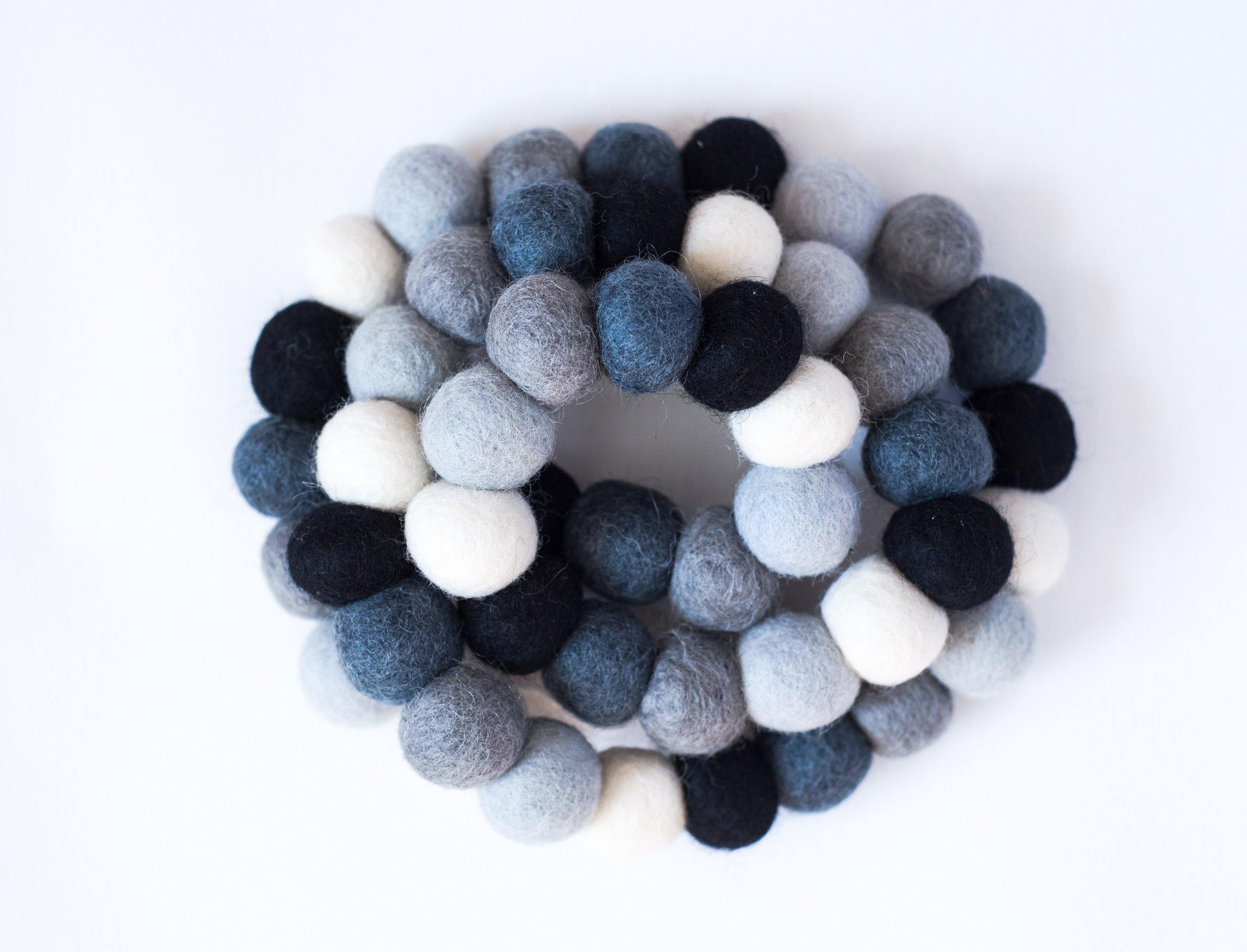 Black to White Ombre Felt Ball Garland - Handmade Wool Decoration for Nursery, Wedding, Party & Home Decor - Perfect for Baby Showers, Christmas Tree, and Wall Hangings
