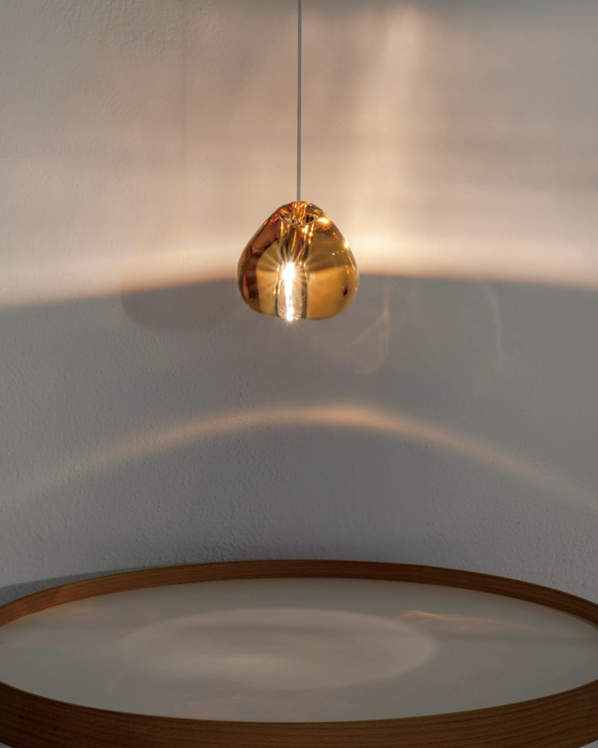 Elegant Crystal Pendant Light - Modern Chandelier for Dining Room, Bedroom & Living Room Decor - Dimmable LED Hanging Lamp for Home & Office Lighting