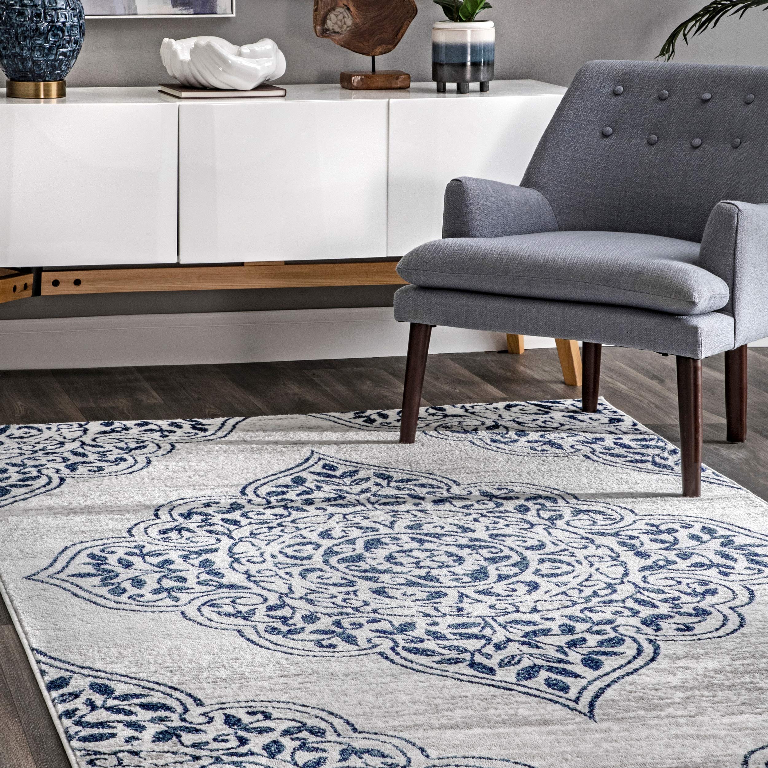 nuLOOM Jeannette Floral Area Rug 6'7