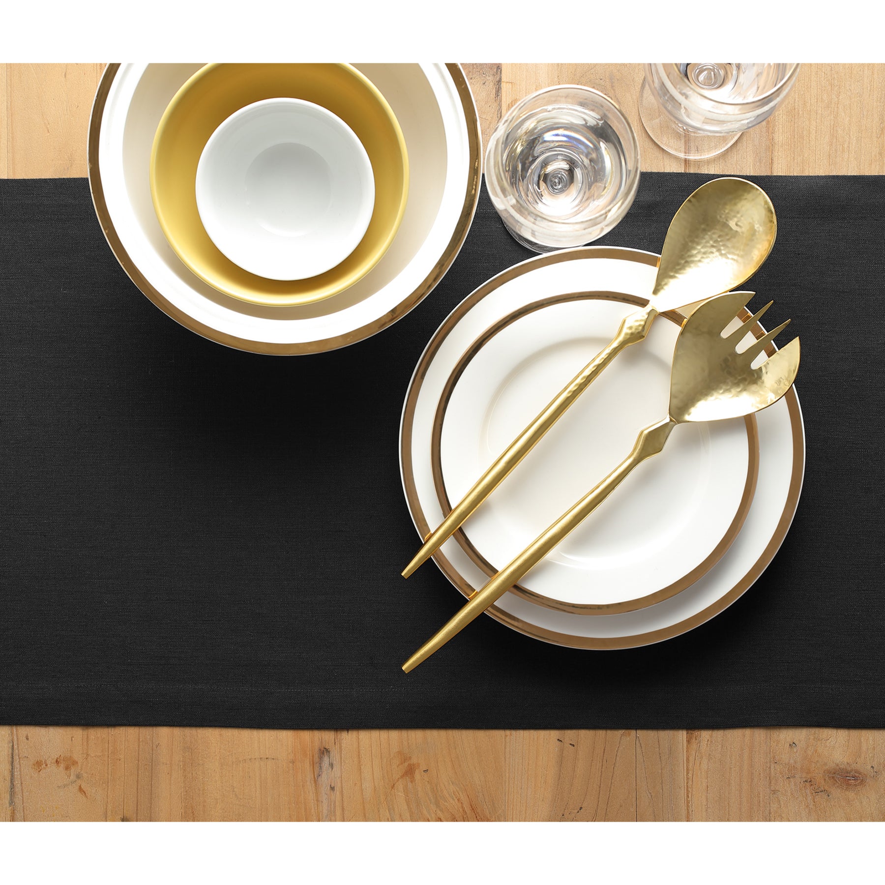 Elegant Fete Table Runner for Weddings, Parties & Events - Premium Decorative Dining Table Cloth for Home Decor & Special Occasions
