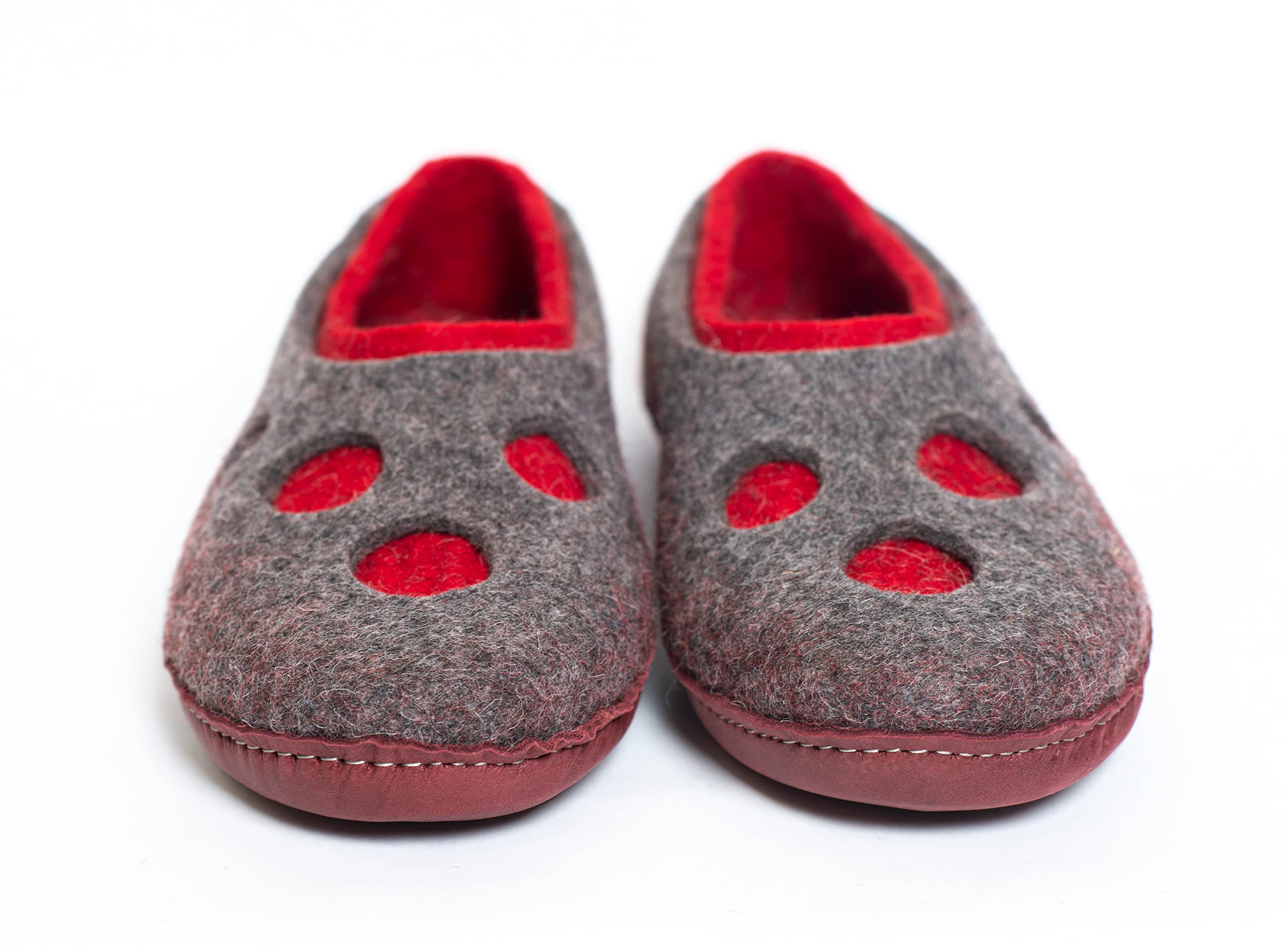 Moon Craters Men's Gray Felted Wool Slippers - Handmade Warm House Shoes for Indoor & Outdoor Use - Cozy Winter Home Footwear for Relaxing by the Fireplace