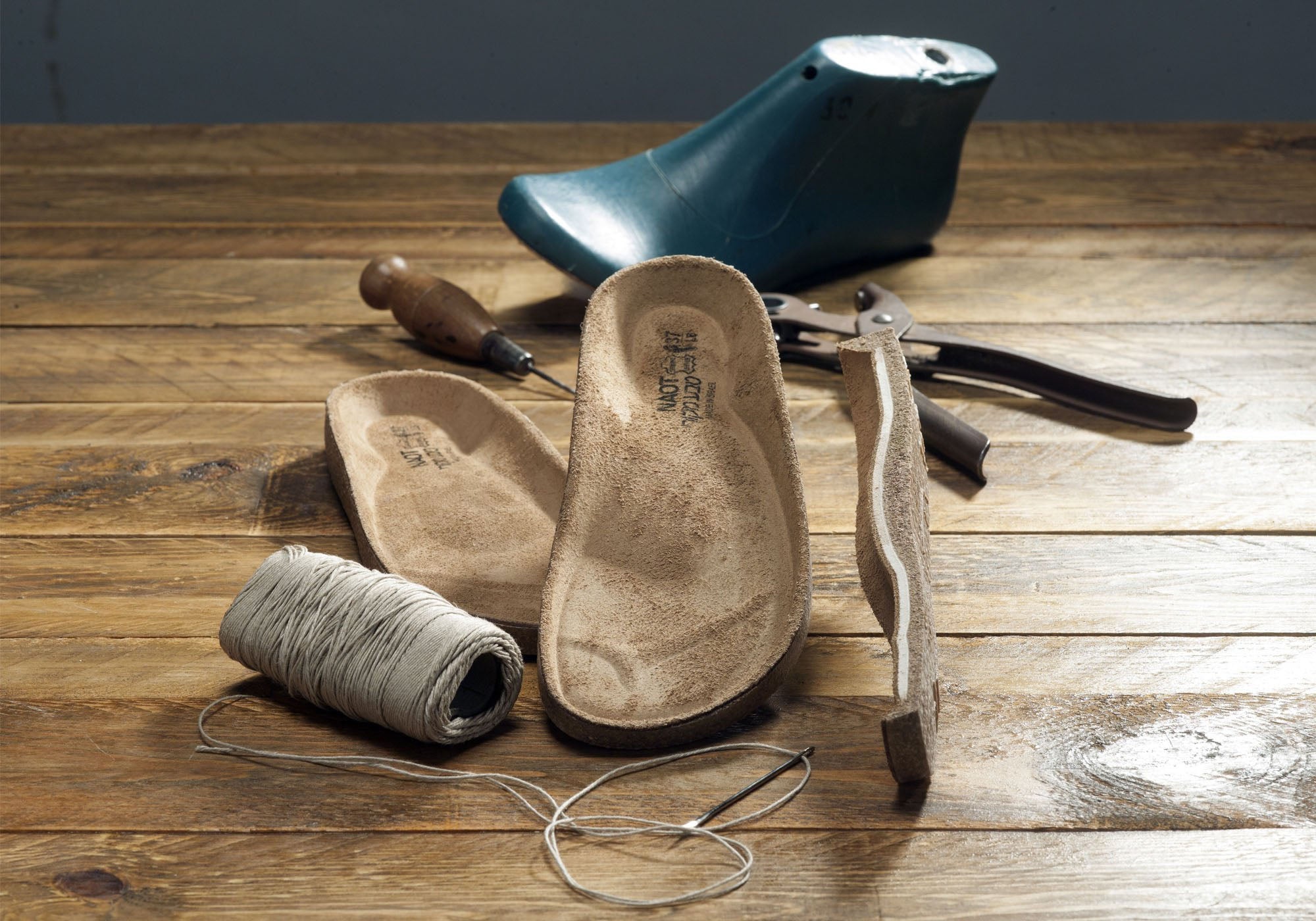 Naot Figaro Women's Leather Comfort Sandals - Wide Fit, Orthotic Friendly - Perfect for Walking, Travel & Casual Wear