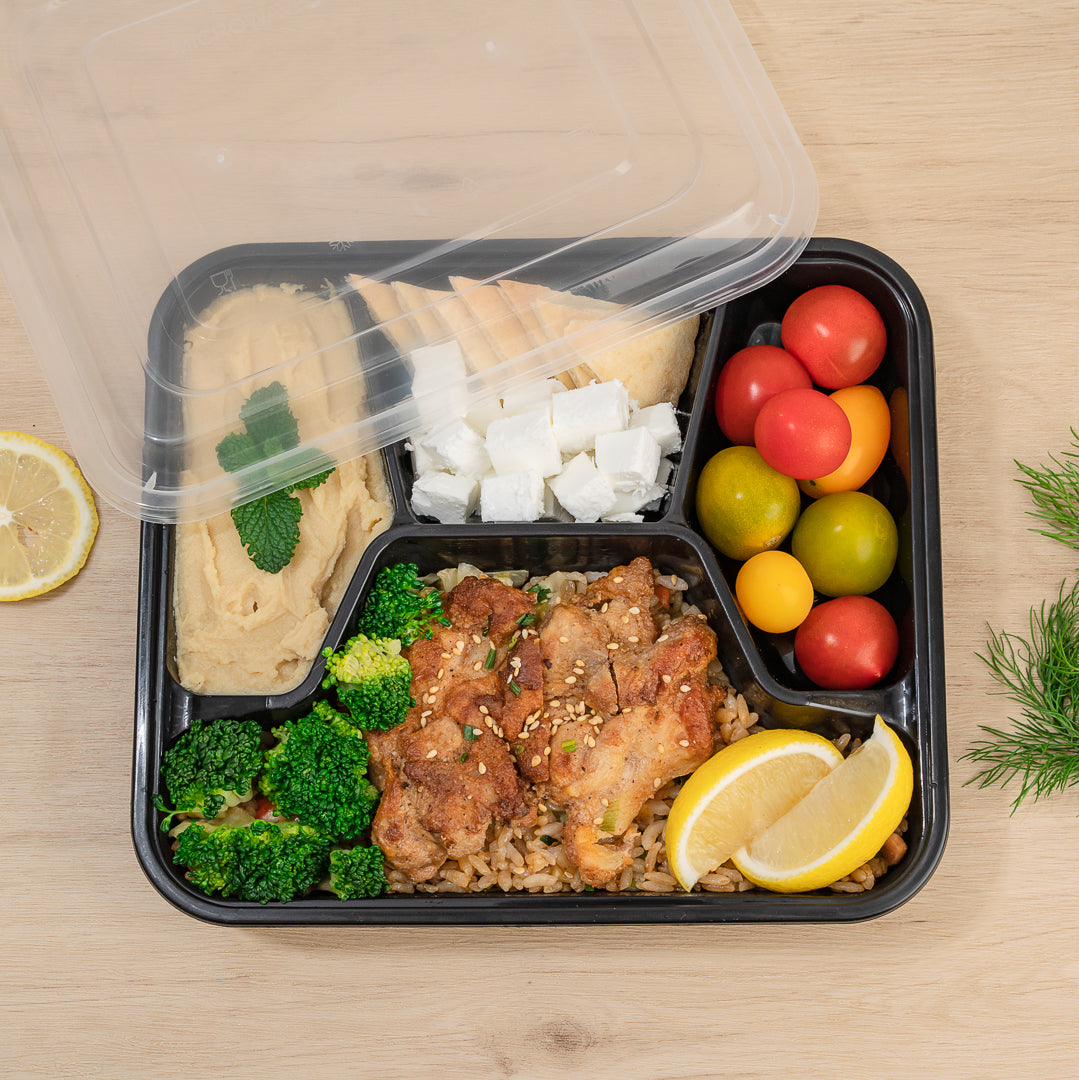 34 oz Black Plastic 4-Compartment Meal Prep Containers with Clear Lids - Microwave Safe (8.75
