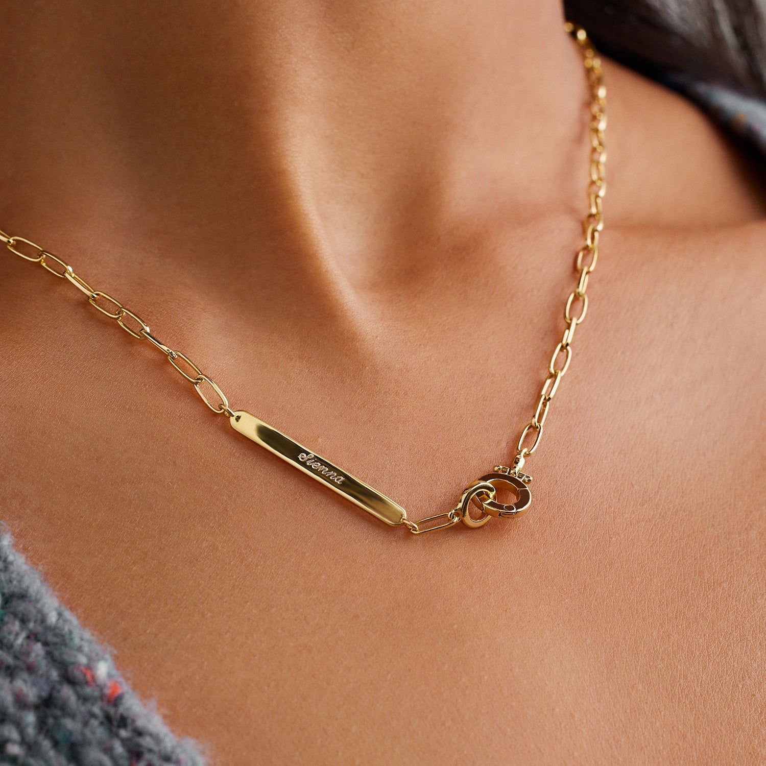 Custom Engraved Parker Plate Necklace - Personalized Nameplate Jewelry for Women & Men - Perfect for Gifts, Anniversaries, and Special Occasions