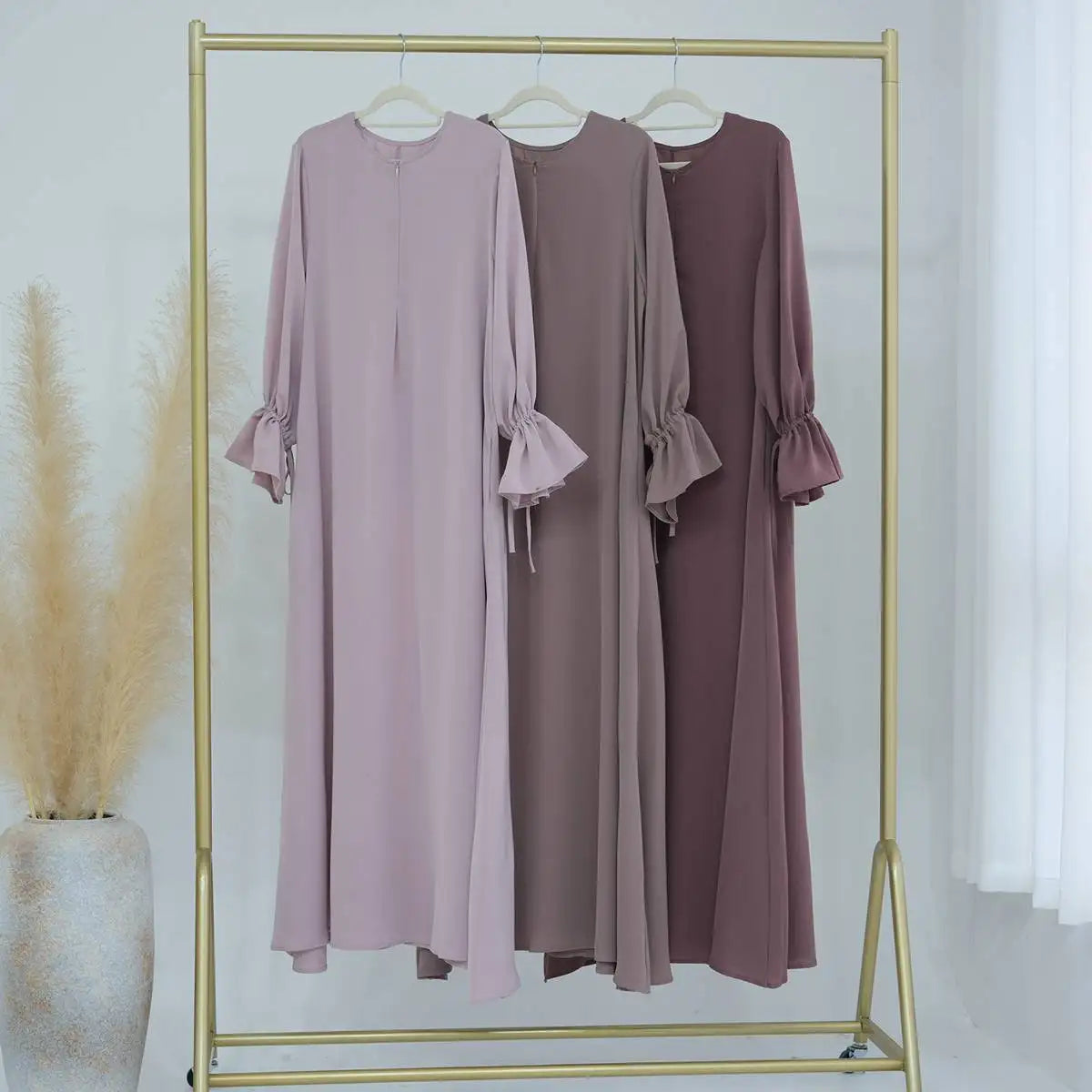 Elegant Flare Sleeve Muslim Abaya Dress for Women - Modest Islamic Prayer Dress & Daily Wear - Perfect for Mosque, Eid, Wedding & Special Occasions