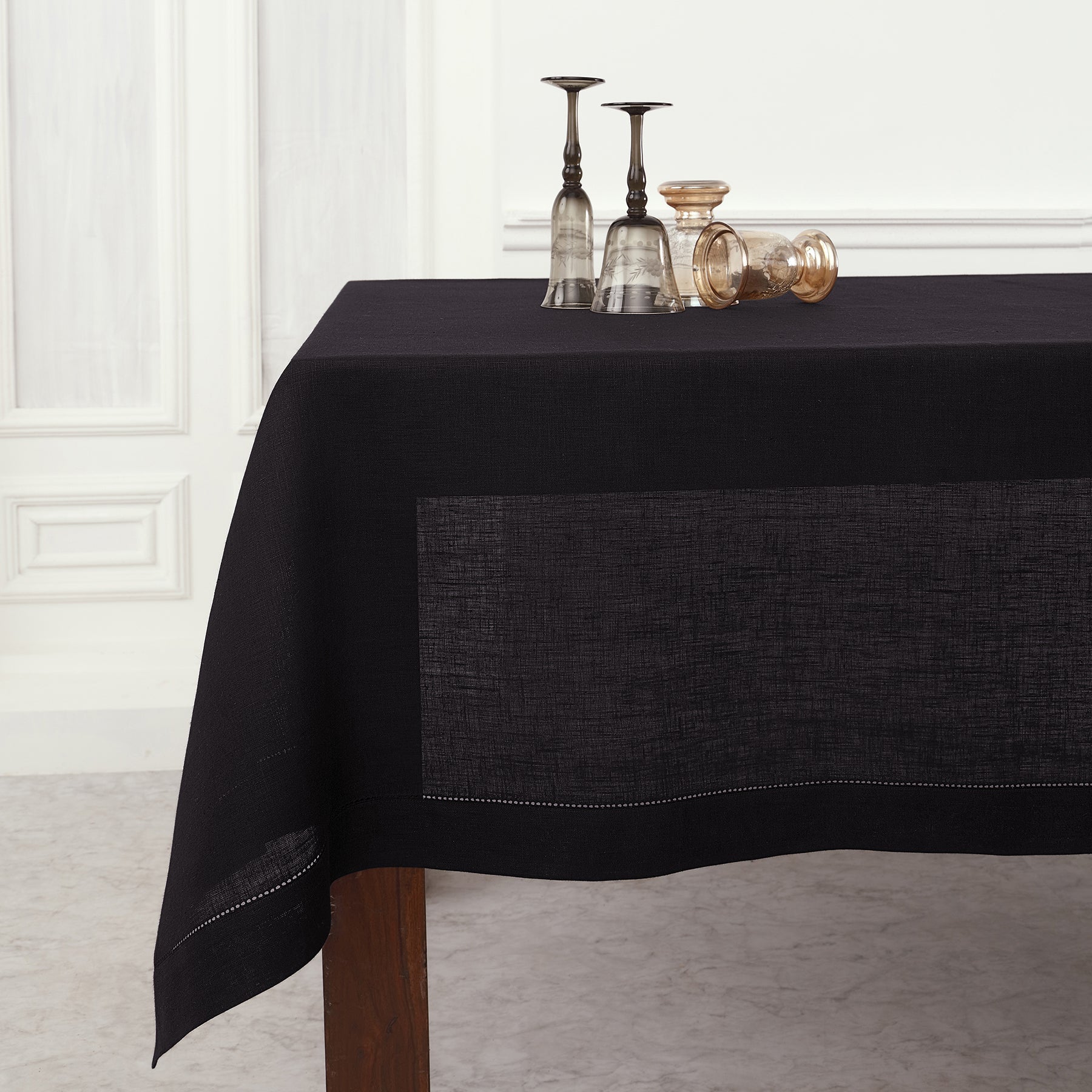 Elegant Classic Hemstitch Tablecloth - Premium Cotton Linen Dining Table Cover for Formal Dinners & Special Occasions