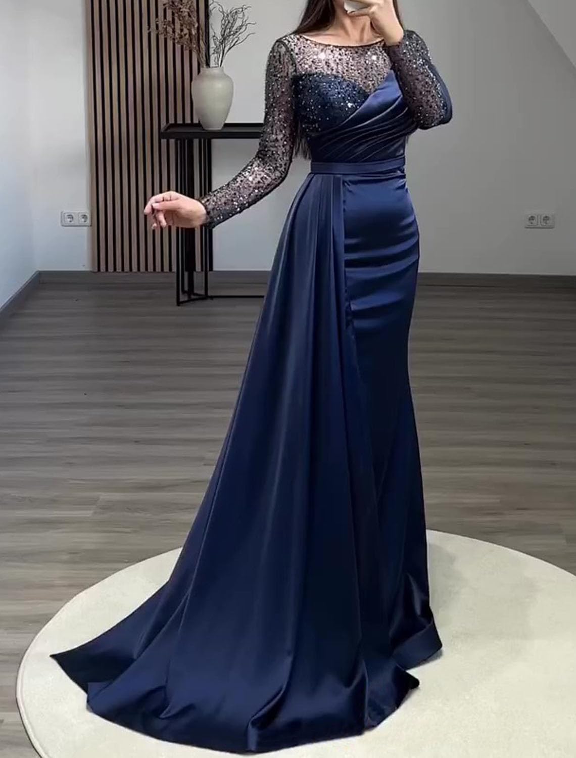 Elegant Mermaid Evening Gown - Red & Green Formal Dress with Sequin Details, Long Sleeves & Jewel Neckline for Wedding Guest, Court Train - Perfect for Black Tie Events, Galas & Special Occasions 2024