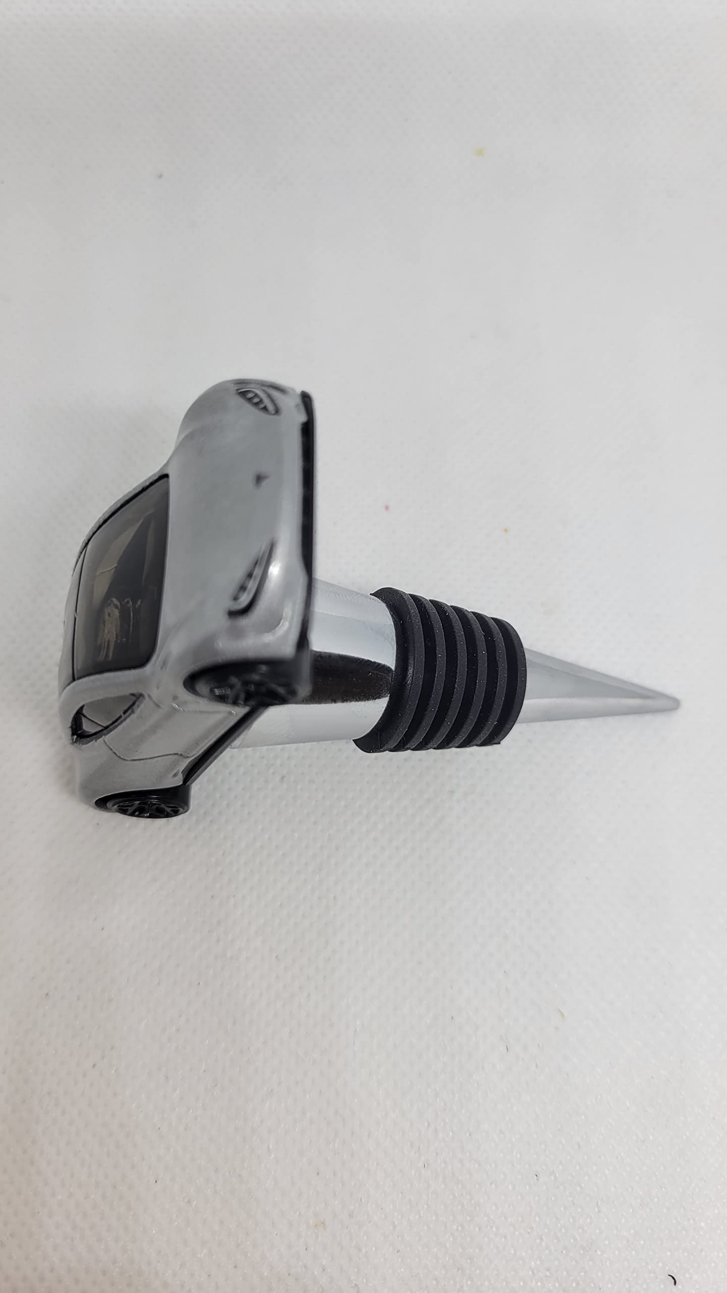 Premium Tesla Roadster Wine Bottle Stopper - Unique Tesla-Themed Gift for Wine Lovers - Luxury Bar & Wine Accessories - Limited Edition Silver - Perfect for Home Bars, Wine Tasting & Tesla Enthusiasts