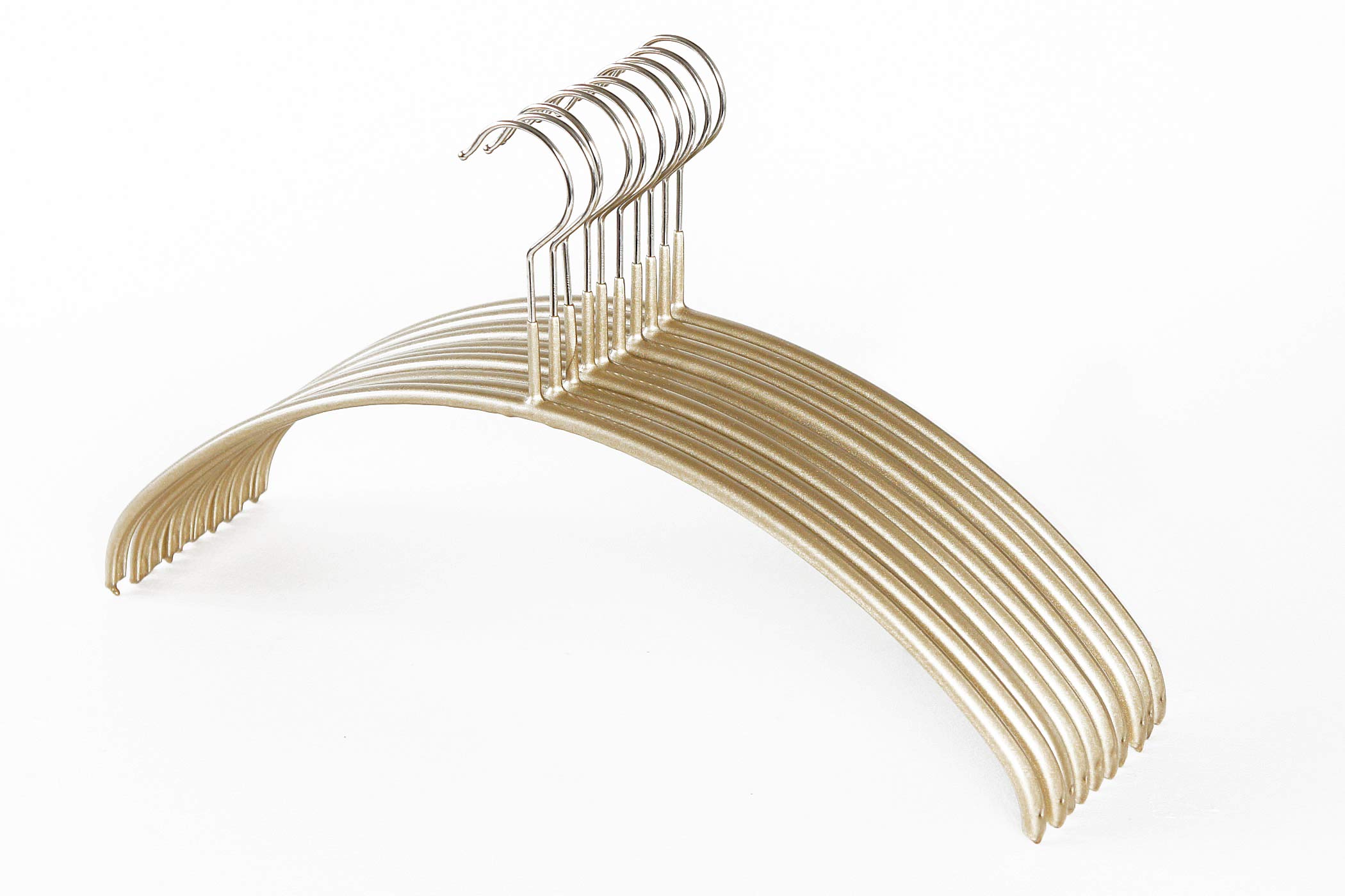 MAWA 119610 Non-Slip Clothes Hangers - 60 Pack Gold Slim Velvet Hangers (15.7 x 8.7 x 0.4 inches) for Wardrobe Organization - Space Saving Hangers for Shirts, Pants, Dresses & Coats - Perfect for Closet, Laundry Room & Travel
