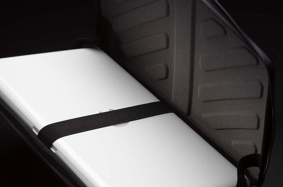 Thule Gauntlet 13-16 Inch MacBook Pro Sleeve Case - Water Resistant Laptop Cover for MacBook Pro 13/14/15/16 Inch Models - Perfect for Travel, Work & School Protection