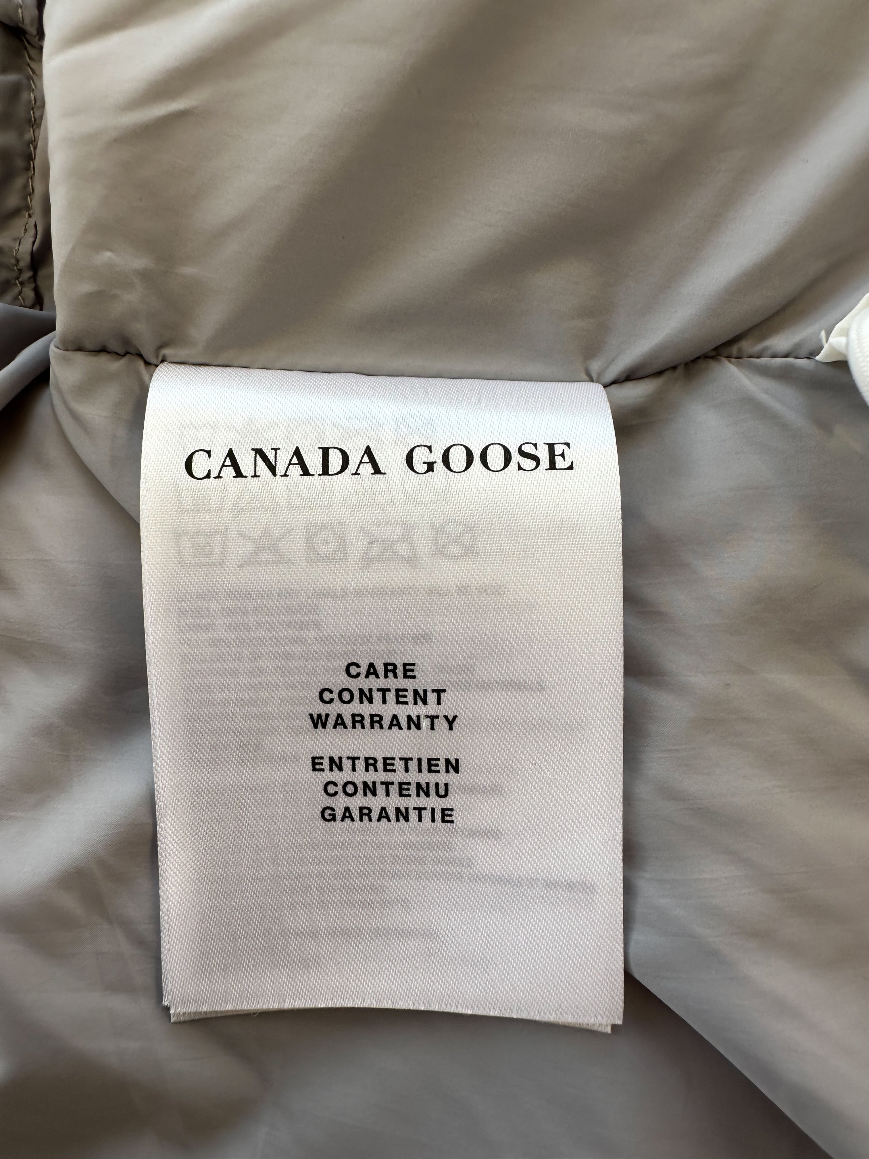 Canada Goose Everett Men's Jacket - White Pastel | Premium Winter Coat for Outdoor Activities & Urban Style