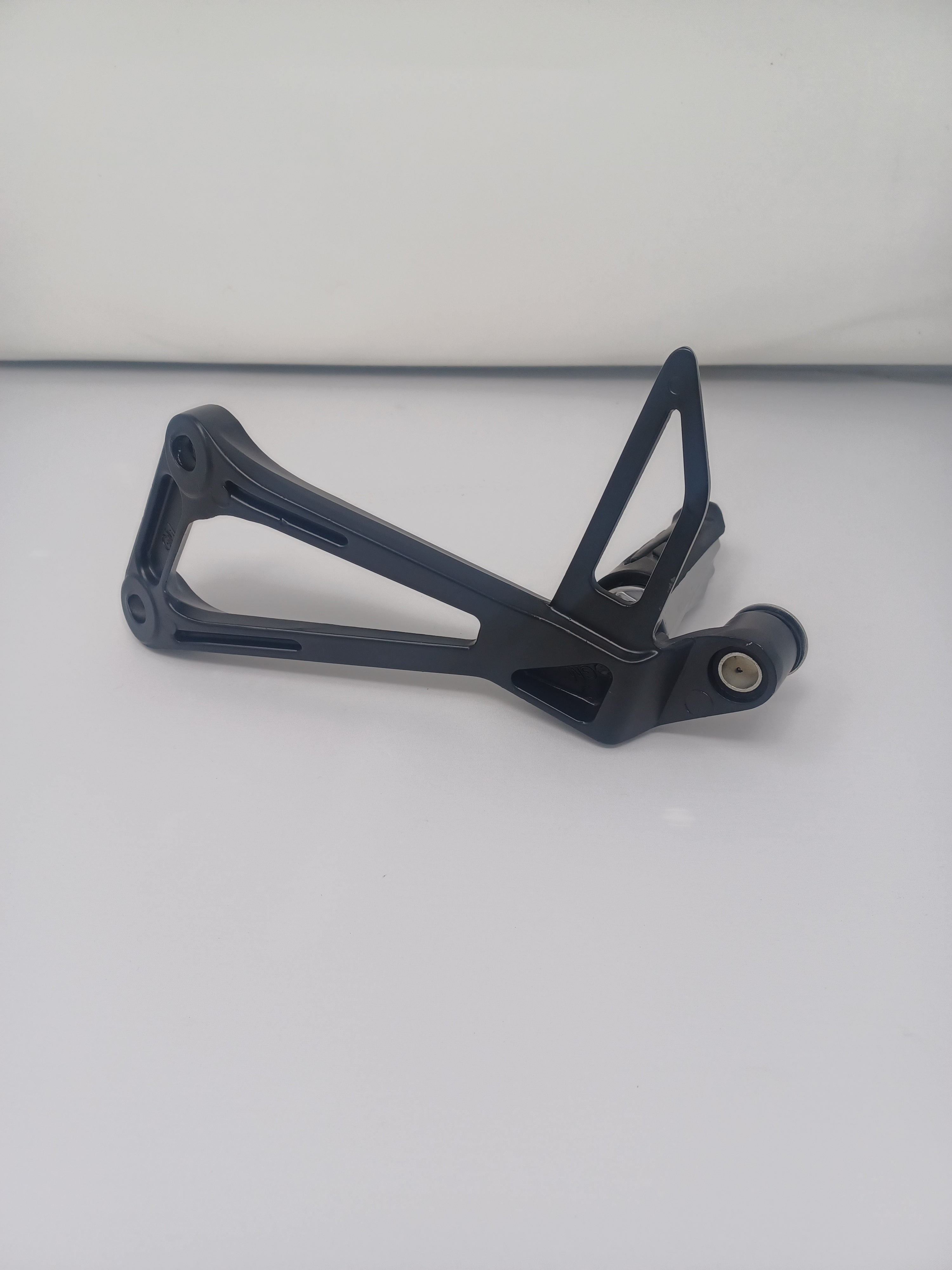 X22R 250cc Motorcycle Right Rear Footrest Peg - OEM Replacement Part 02050043 - Perfect for Off-Road & Street Bikes