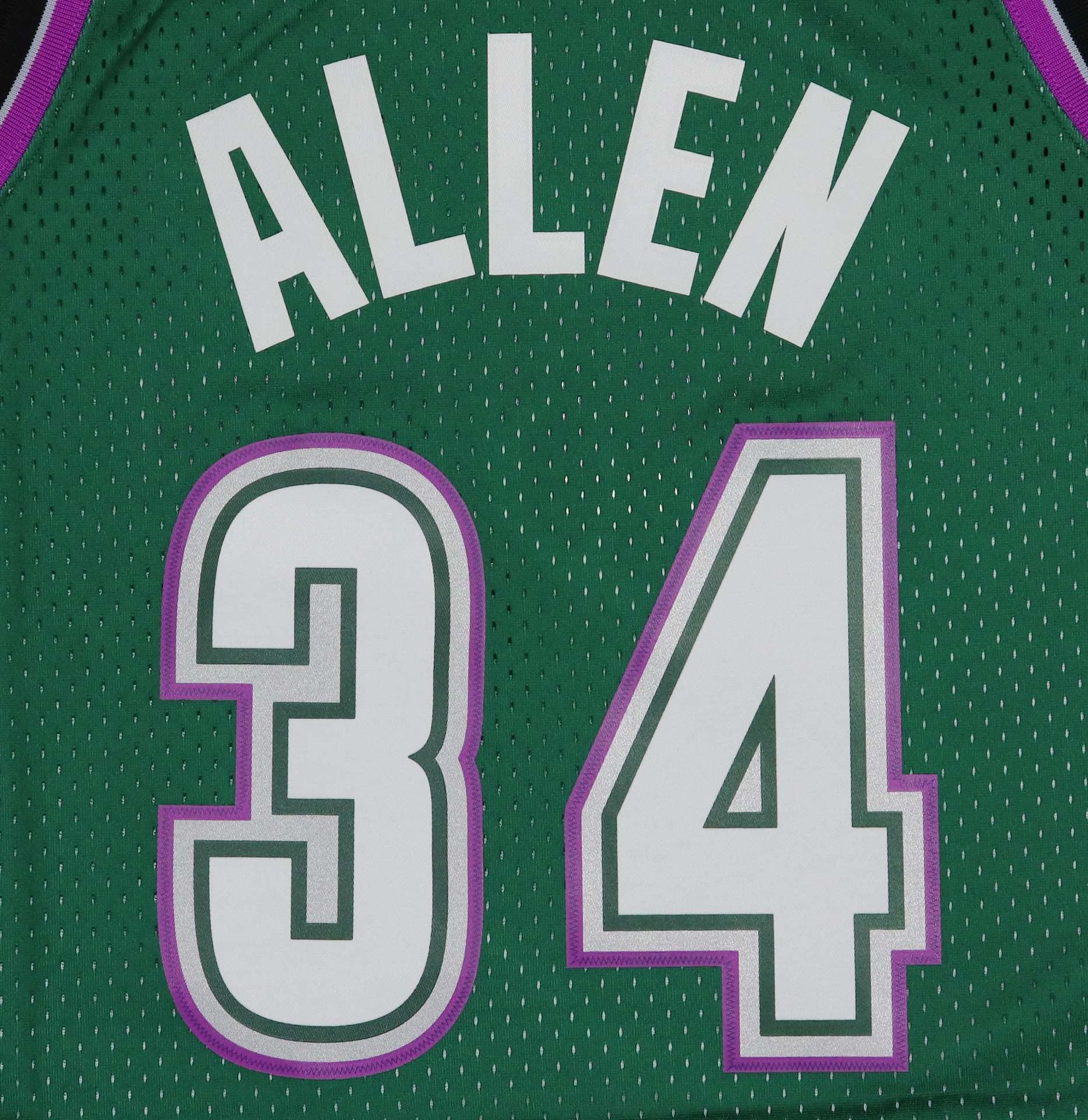 Mitchell & Ness Ray Allen #34 Milwaukee Bucks Replica Swingman NBA Jersey - Authentic Basketball Jersey for Fans & Collectors - Perfect for Games, Parties & Sports Events