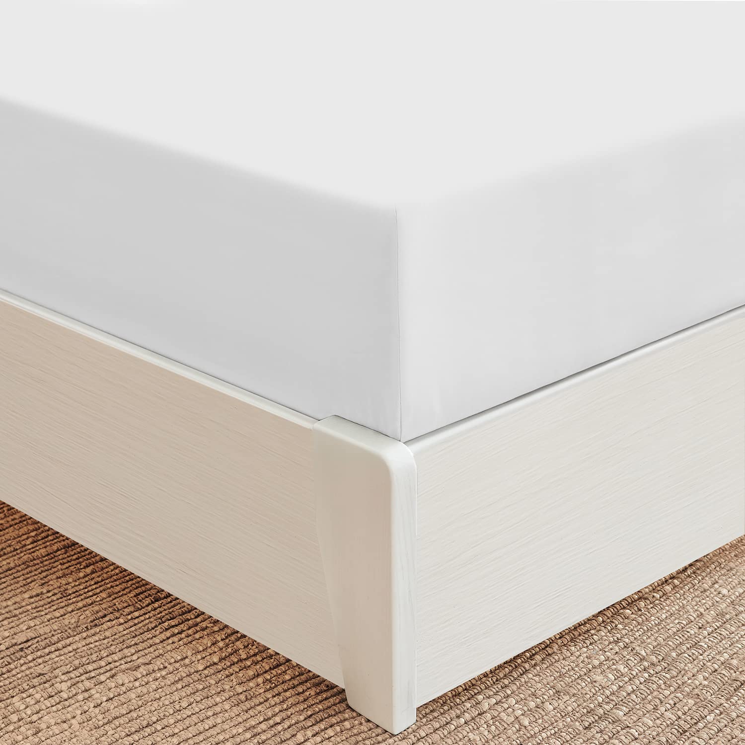 Mellanni King Size Fitted Sheet - Ultra Soft Cooling Bed Sheet with 16