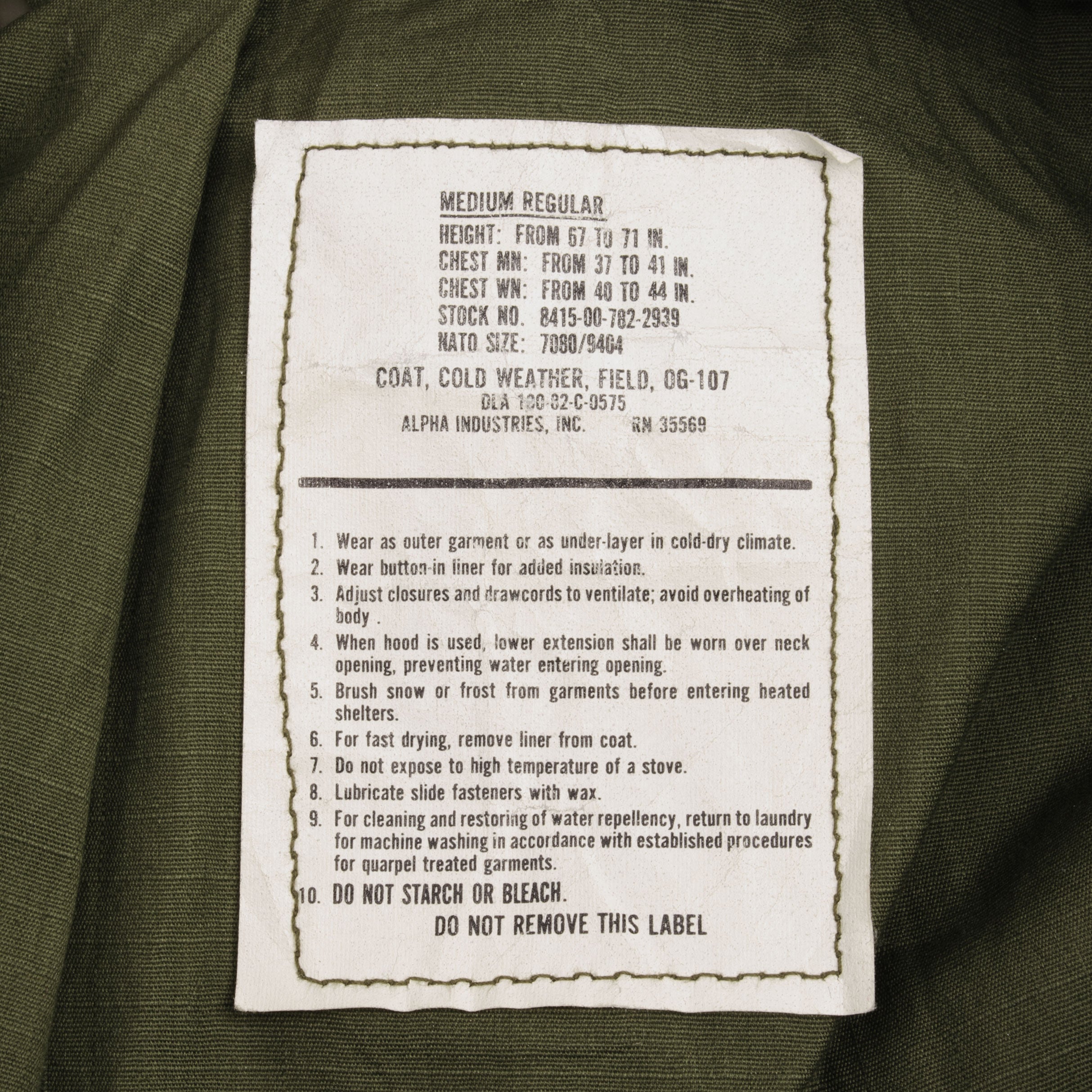 Vintage US Army M1965 M65 Alpha Industries Field Jacket - 1982 Medium Deadstock NOS | Military Outerwear for Men, Outdoor Adventure & Urban Streetwear
