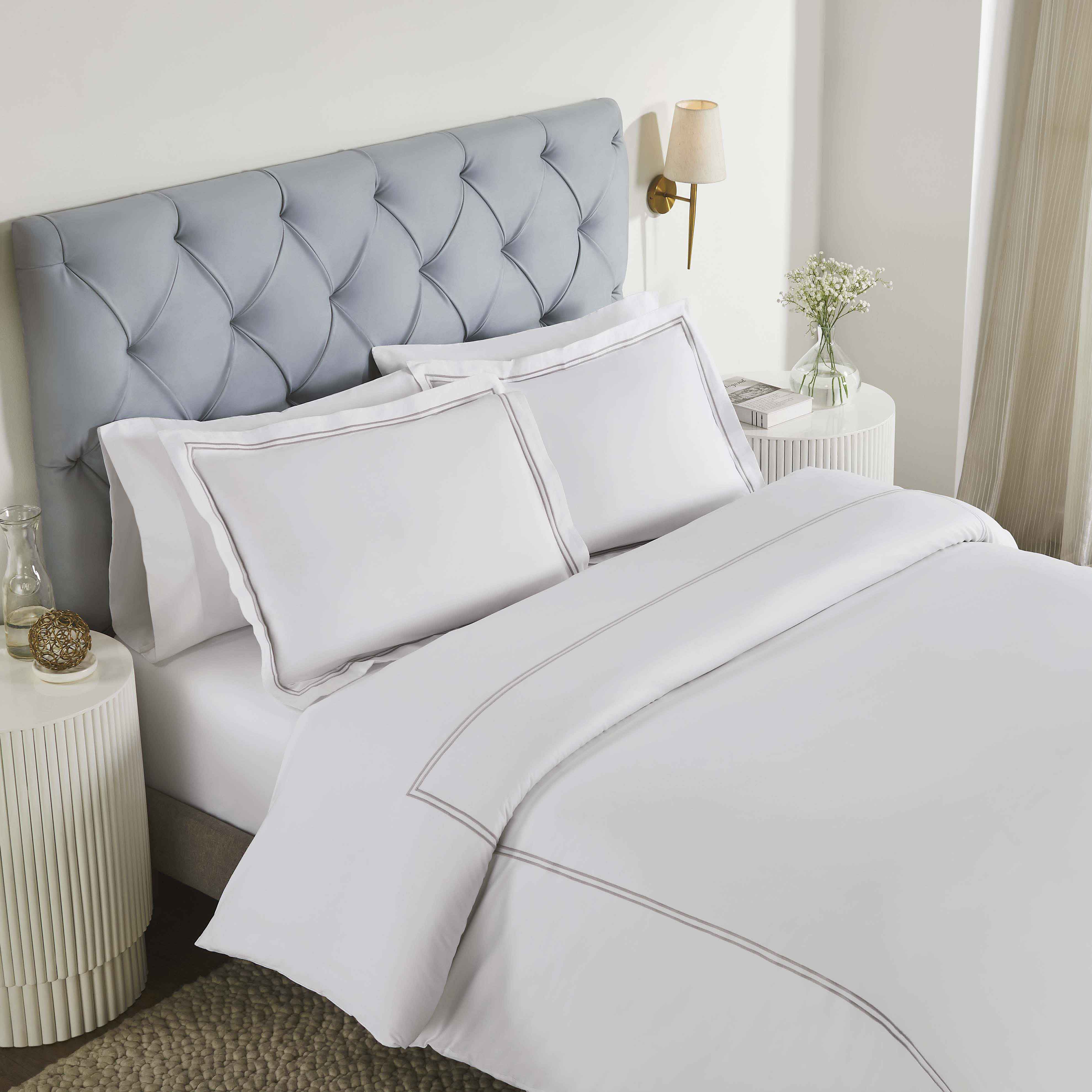 Premium Fieldstone Cotton 3-Piece Duvet Cover Set with Elegant Two-Line Embroidery - Soft & Breathable Bedding for Master Bedroom, Guest Room, or Luxury Hotel Decor