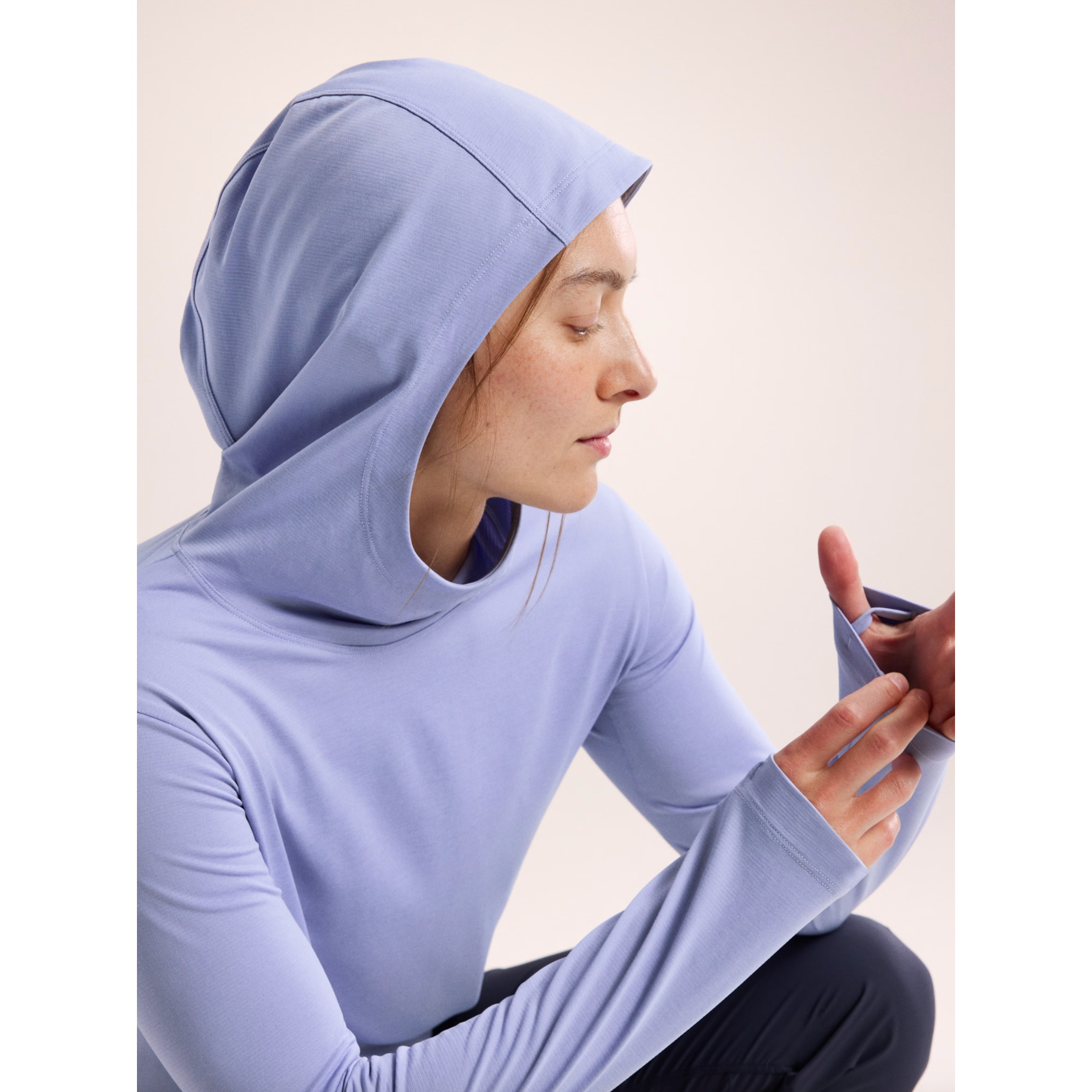Arc'teryx Women's Taema Hoody - Lightweight Waterproof Jacket for Hiking & Outdoor Activities | Windproof Raincoat for Camping & Travel