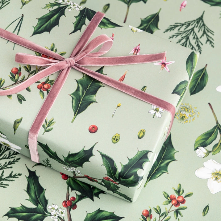 Berry Mix Green Christmas Gift Wrap - Eco-Friendly Holiday Wrapping Paper for Presents, Gifts & Stocking Stuffers - Perfect for Christmas, Birthday & Special Occasions