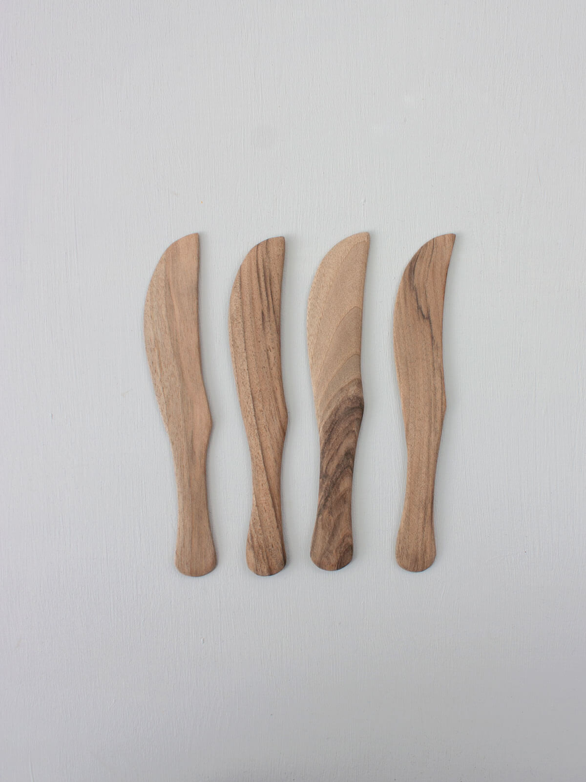 Premium Walnut Wood Knife - Handcrafted Chef Knife with Ergonomic Handle - Perfect for Slicing, Dicing & Food Prep in Home Kitchens & Professional Cooking